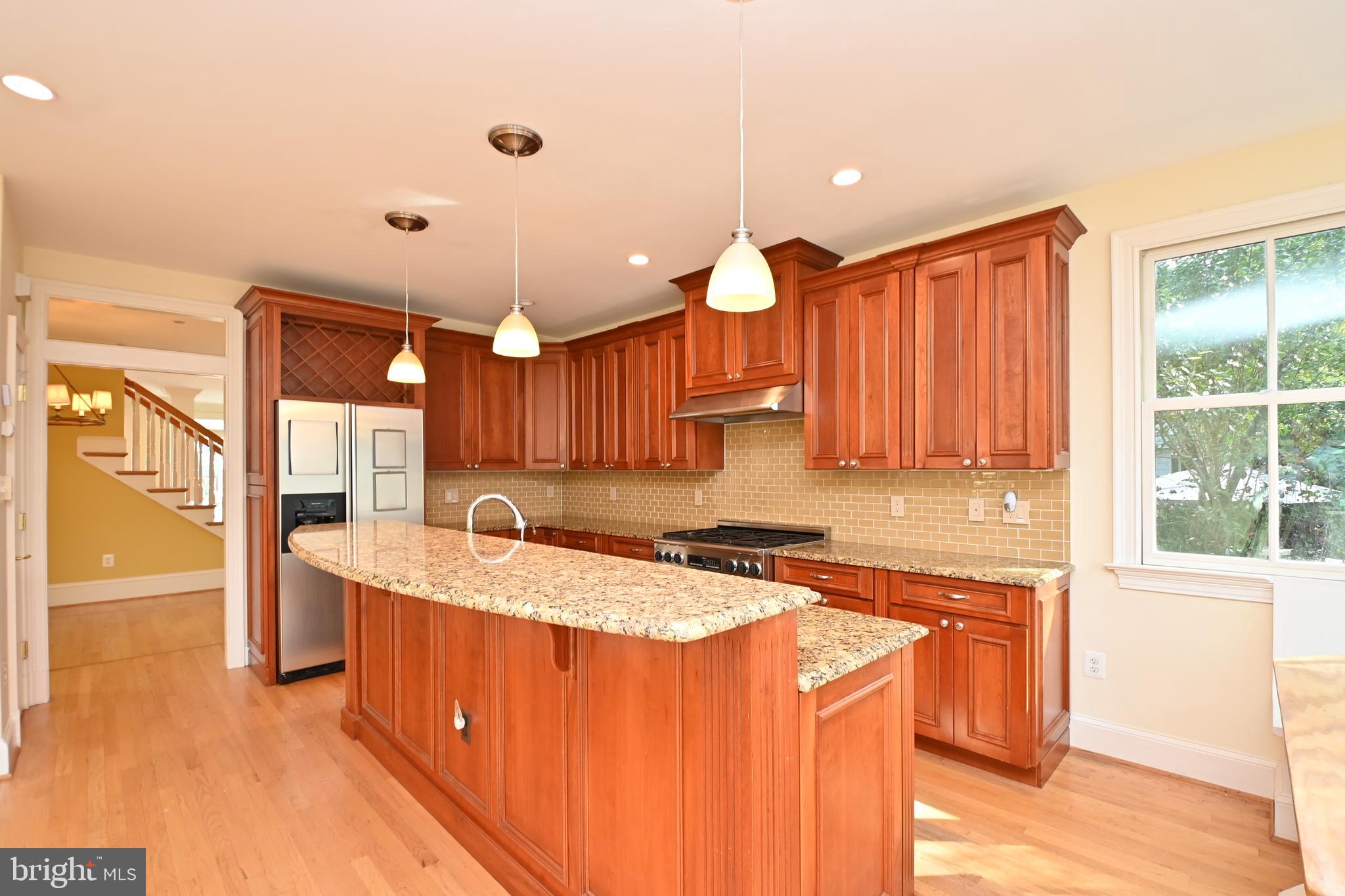 ROSEMONT - Residential Lease