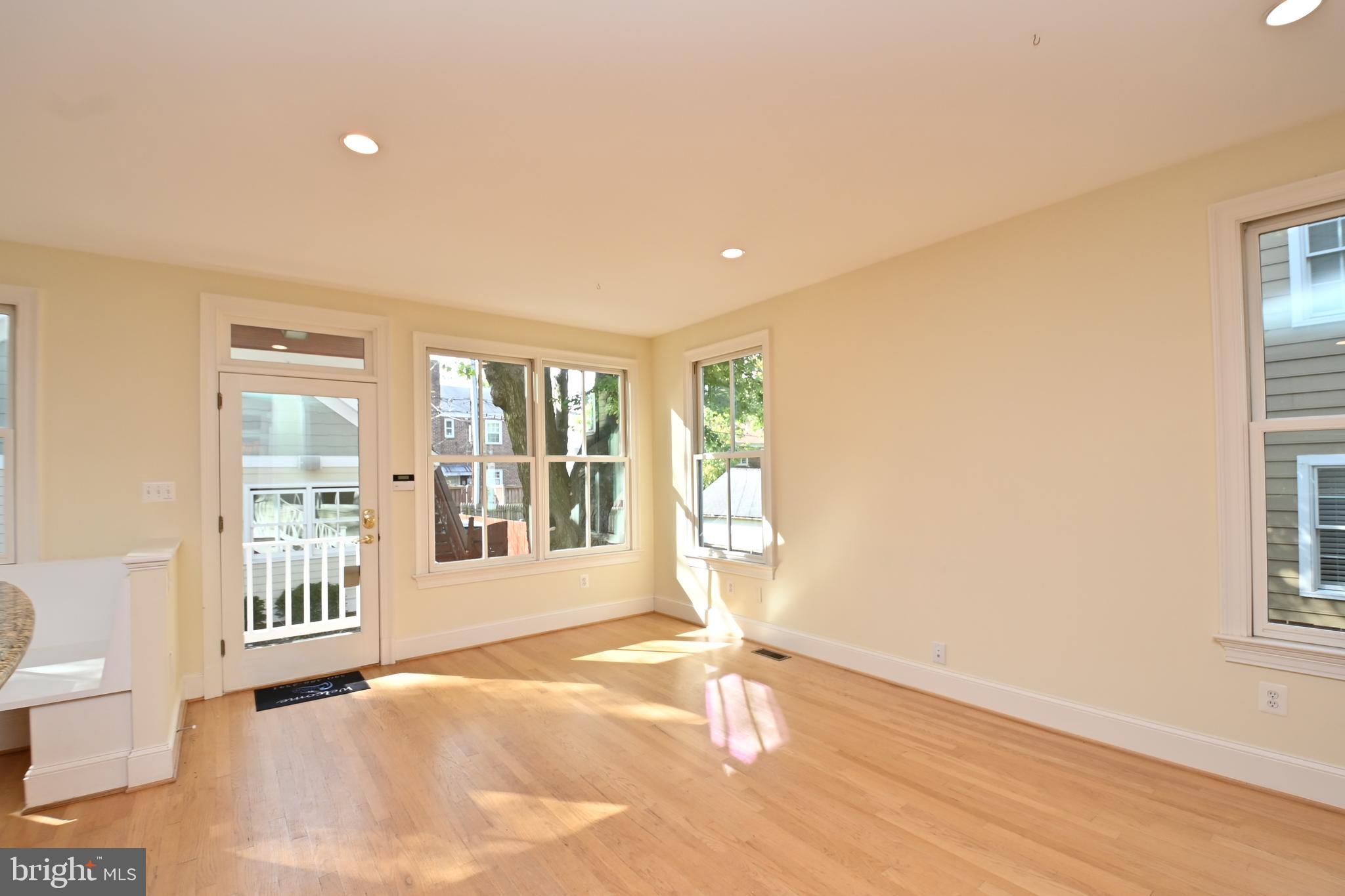 ROSEMONT - Residential Lease