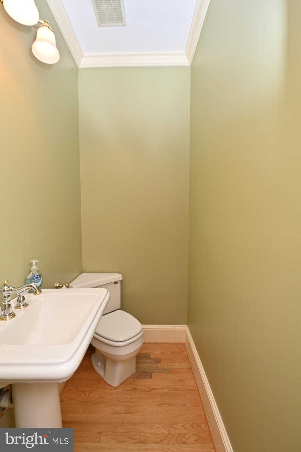 ROSEMONT - Residential Lease