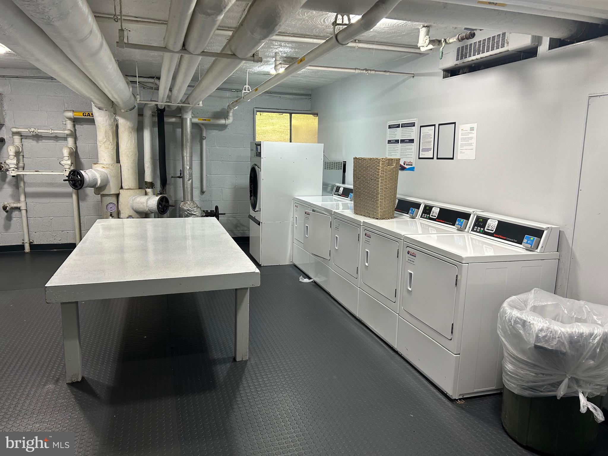 THE SEASONS - Residential