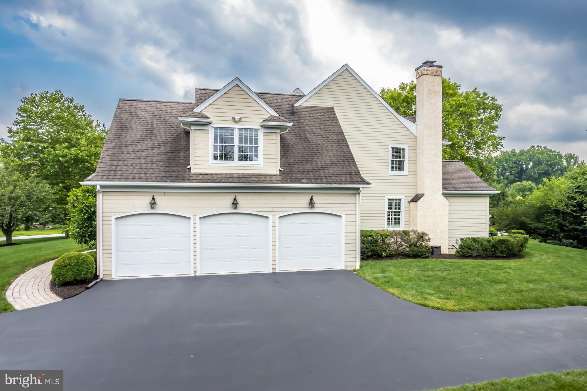 NEWLIN GREENE - Residential