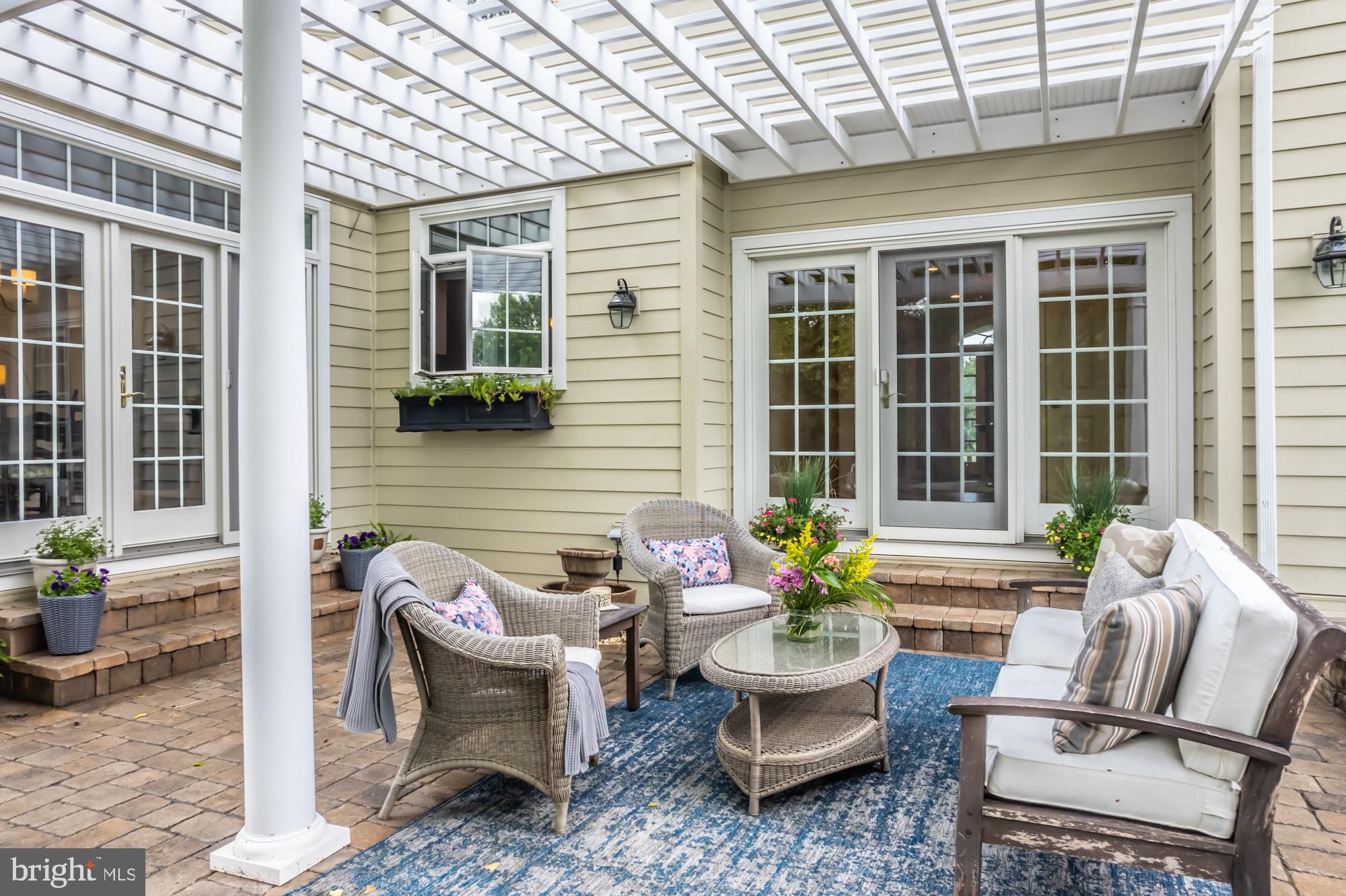 NEWLIN GREENE - Residential