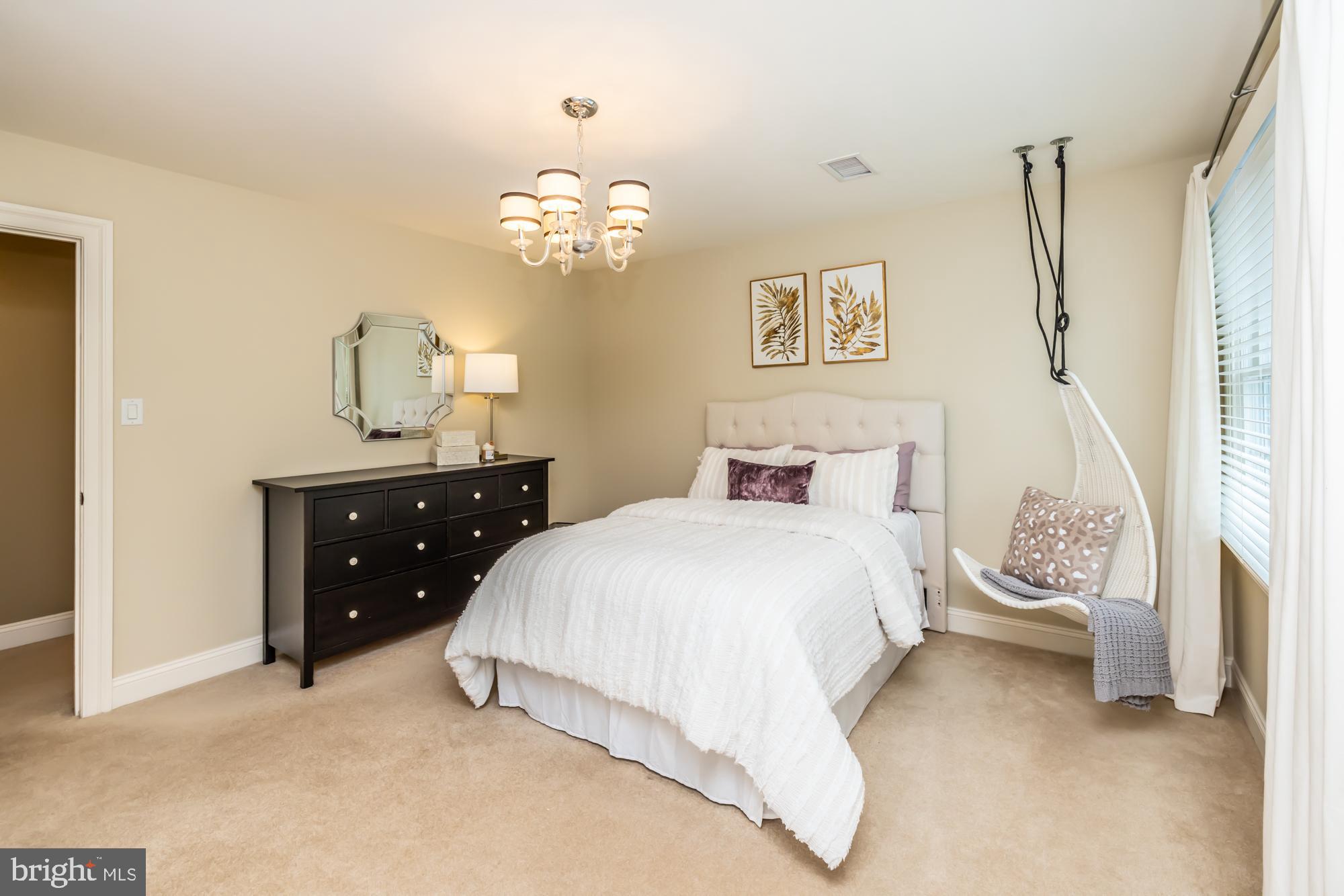 NEWLIN GREENE - Residential