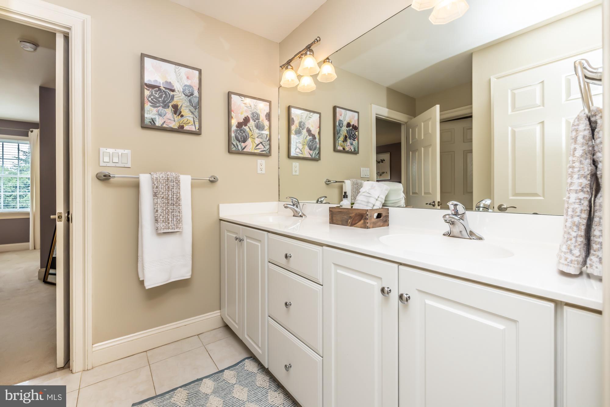 NEWLIN GREENE - Residential