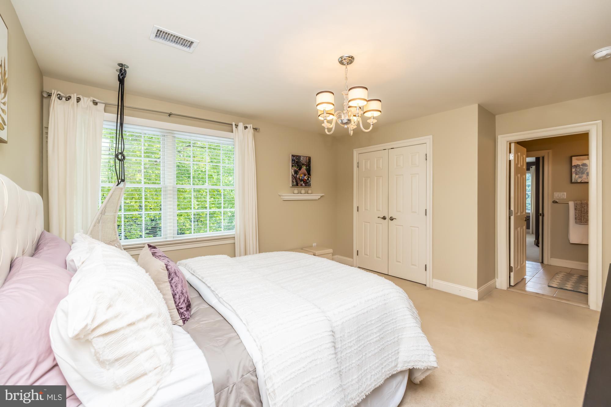 NEWLIN GREENE - Residential