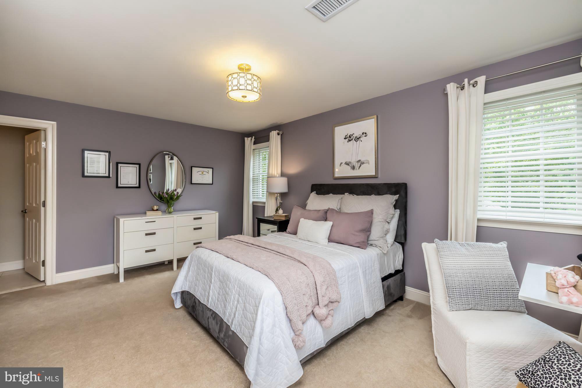 NEWLIN GREENE - Residential