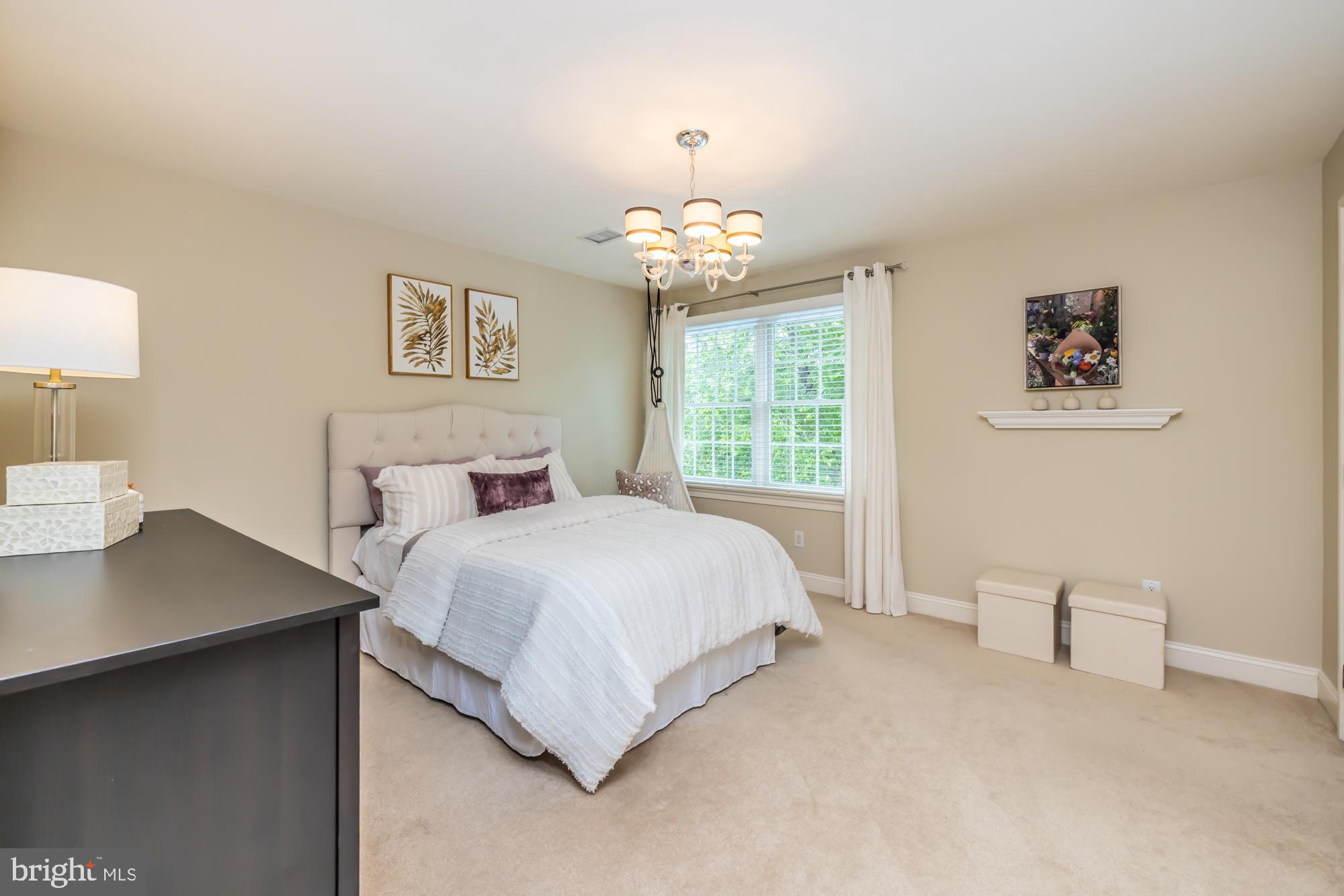 NEWLIN GREENE - Residential