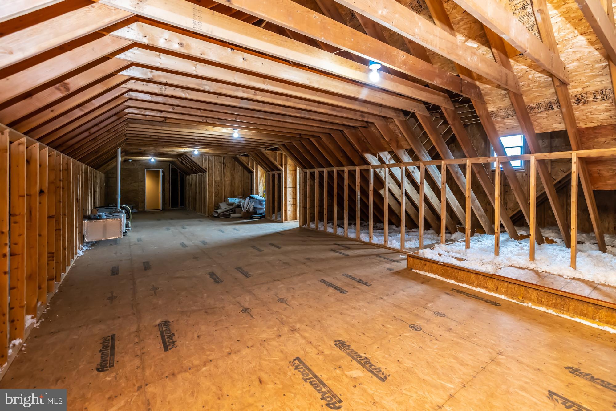 NEWLIN GREENE - Residential