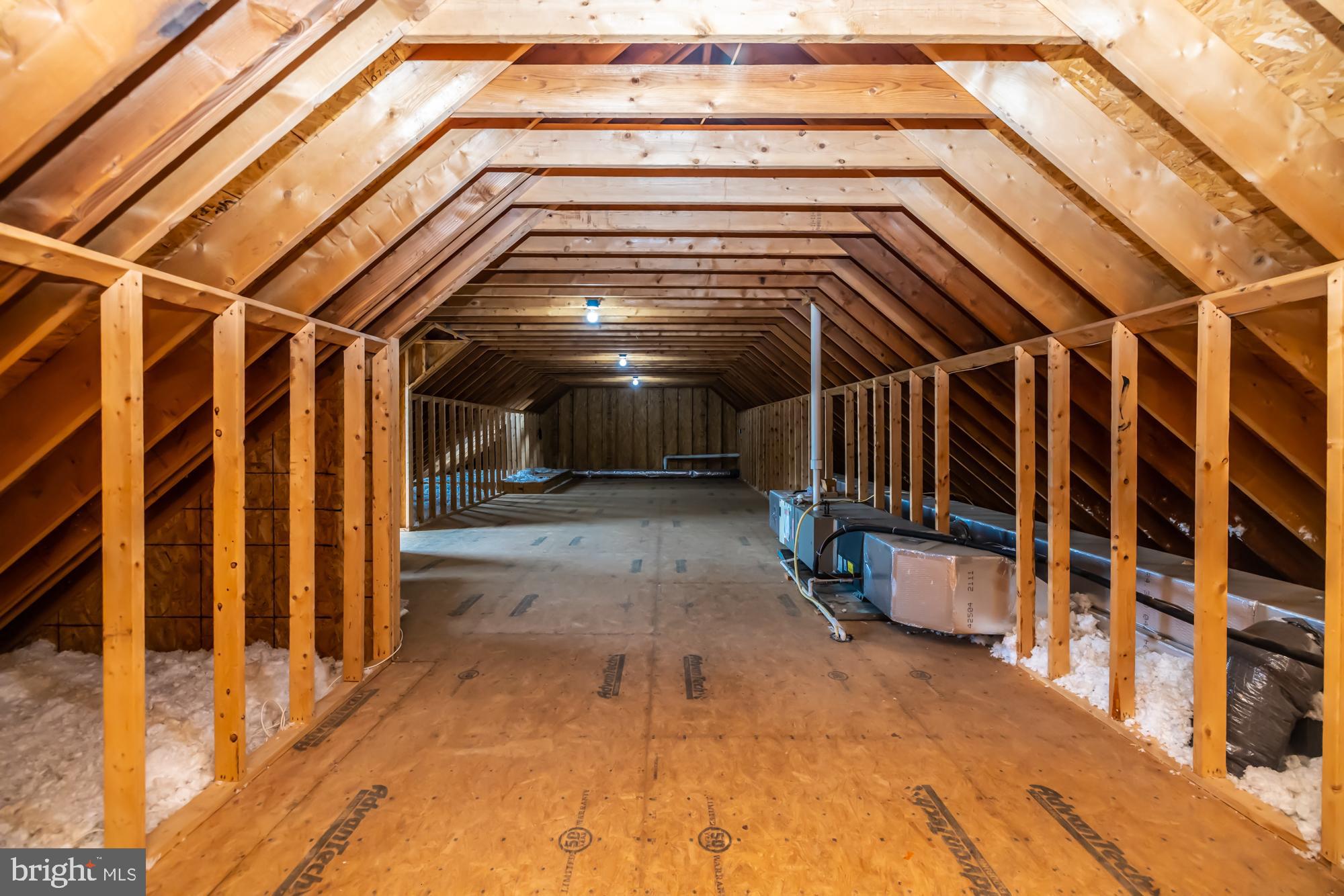 NEWLIN GREENE - Residential