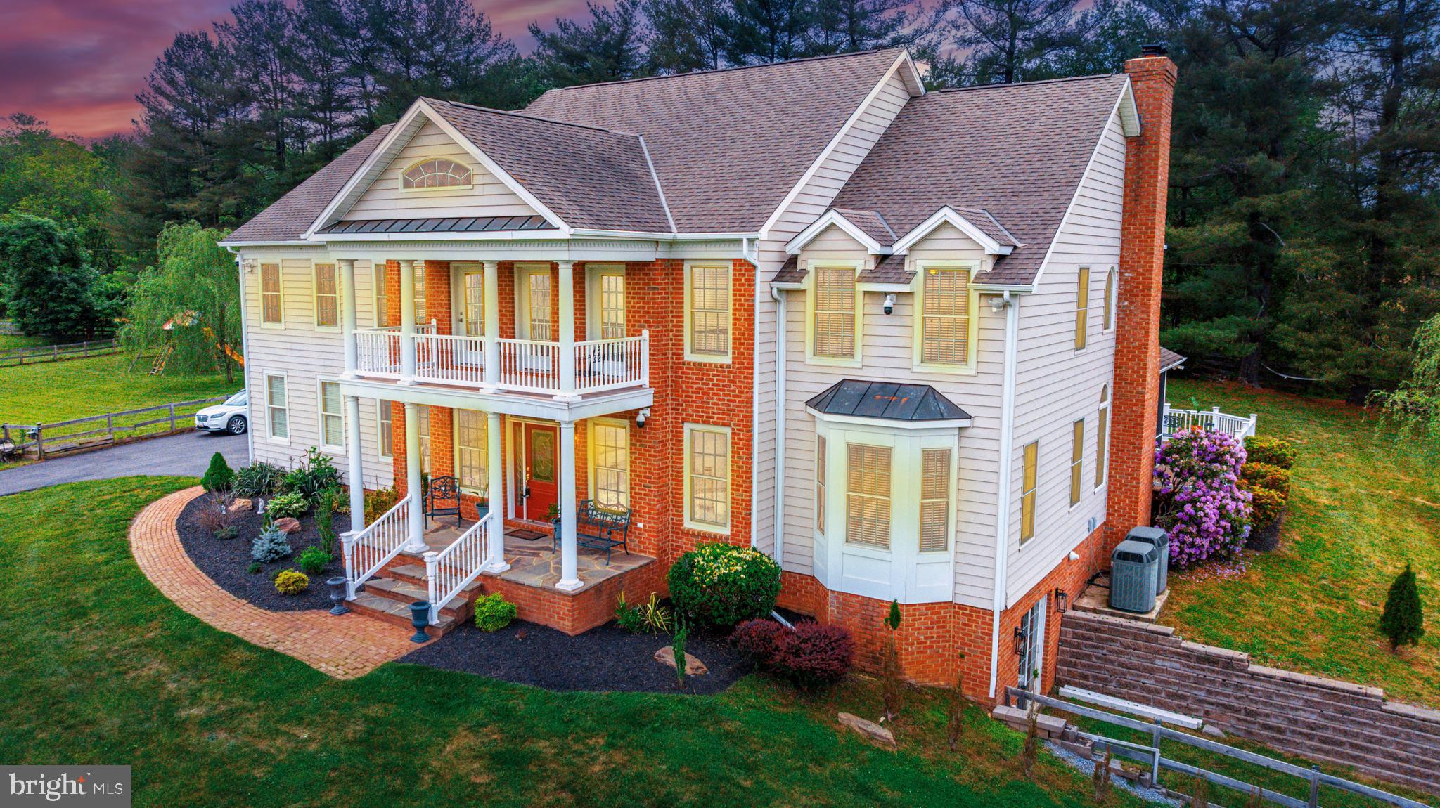 2729 HOLLOW VIEW DRIVE