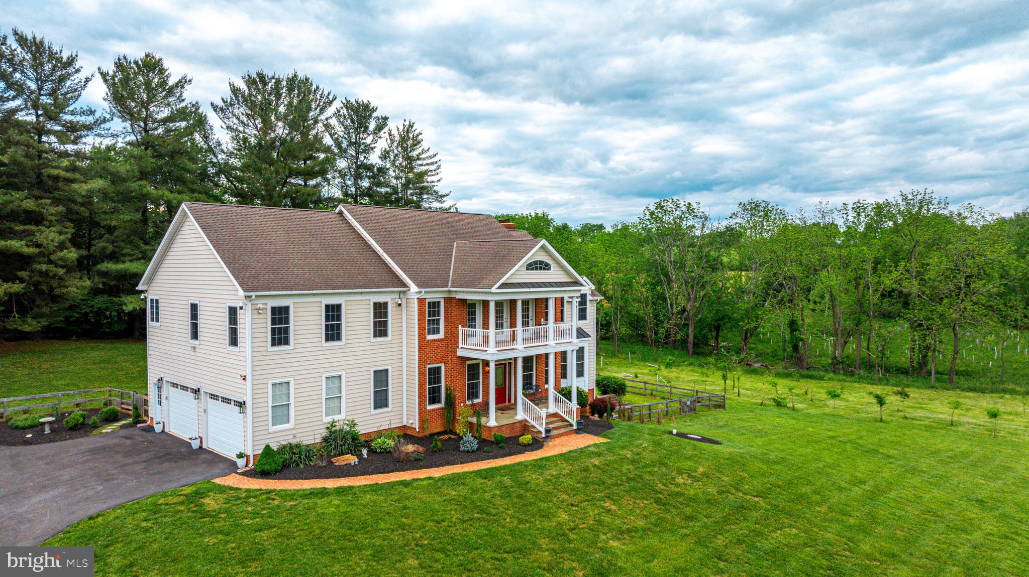 2729 HOLLOW VIEW DRIVE