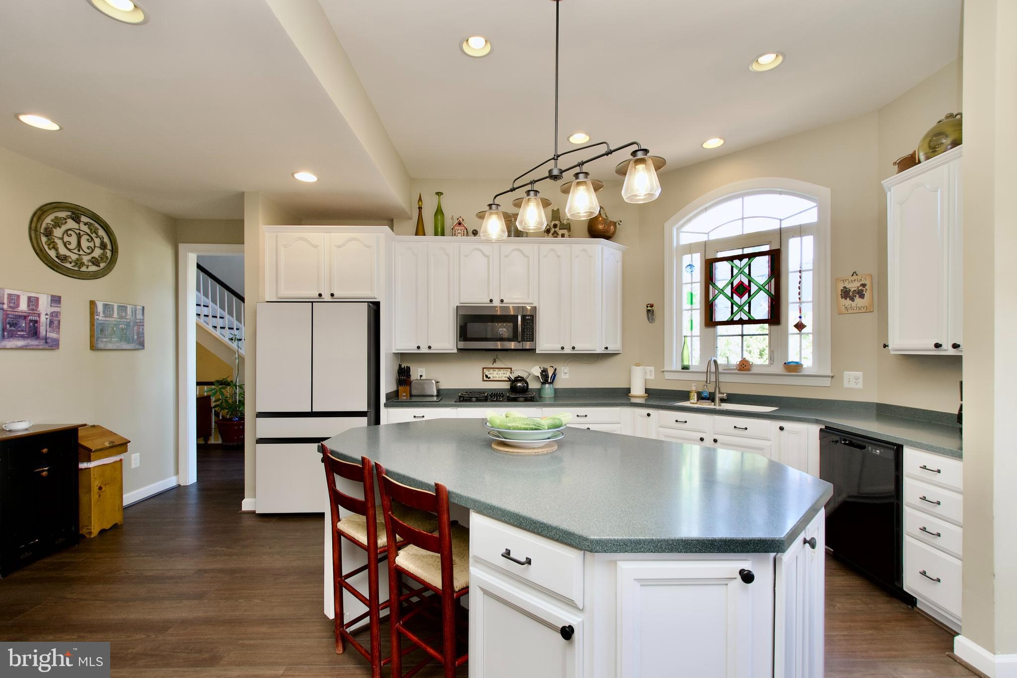 WESTVIEW ESTATES - Residential