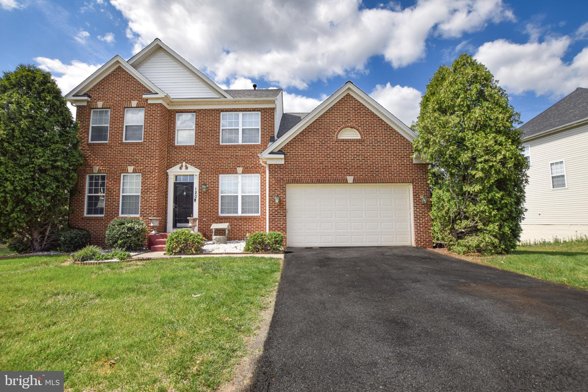 ARCHERS ROCK - Residential