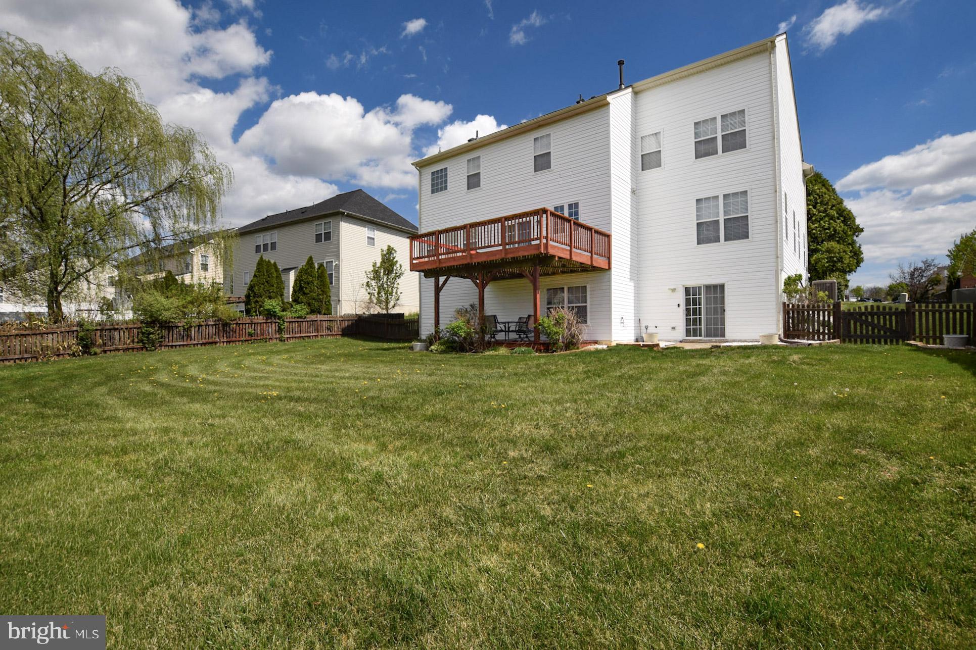 ARCHERS ROCK - Residential