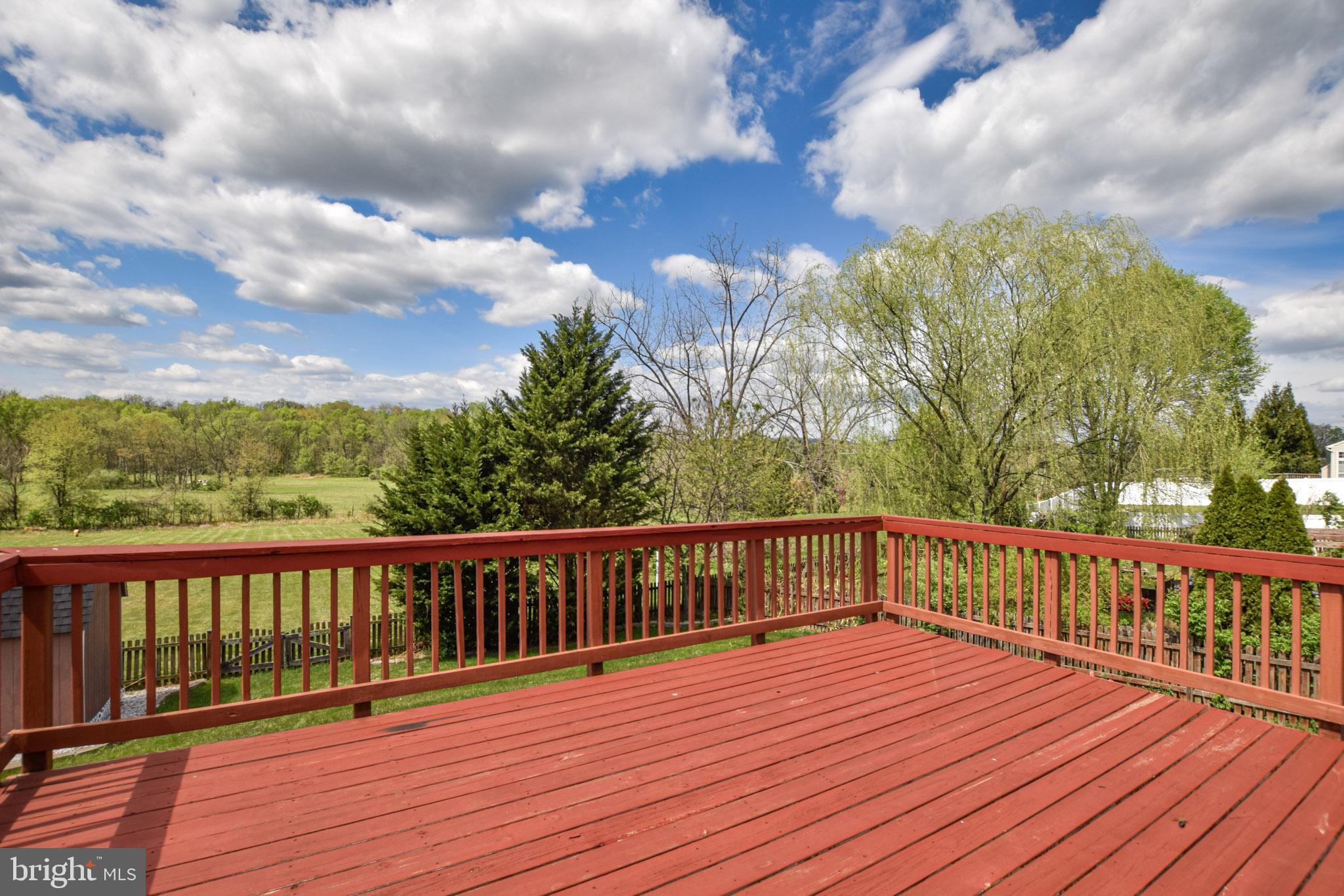 ARCHERS ROCK - Residential