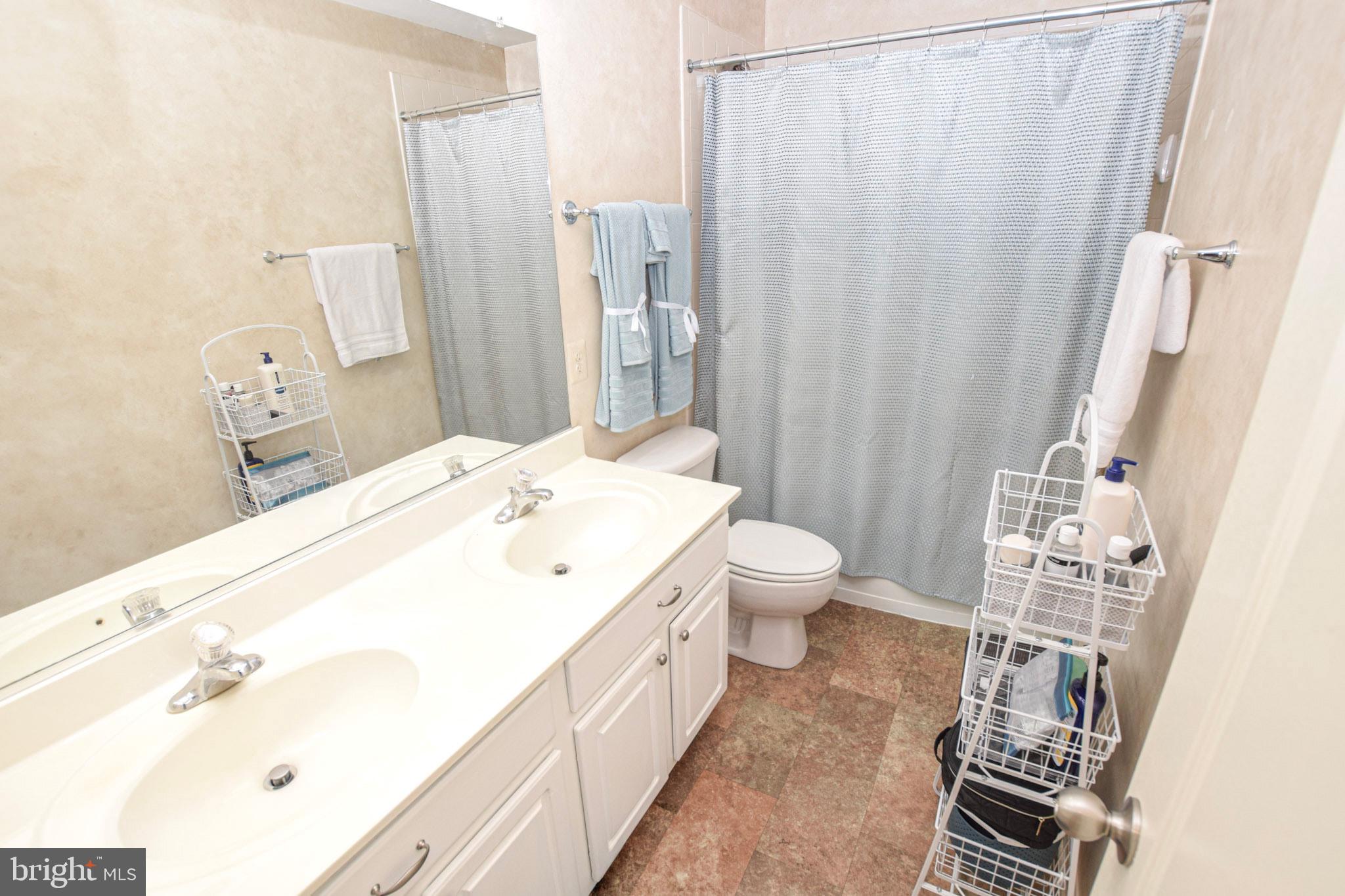 ARCHERS ROCK - Residential