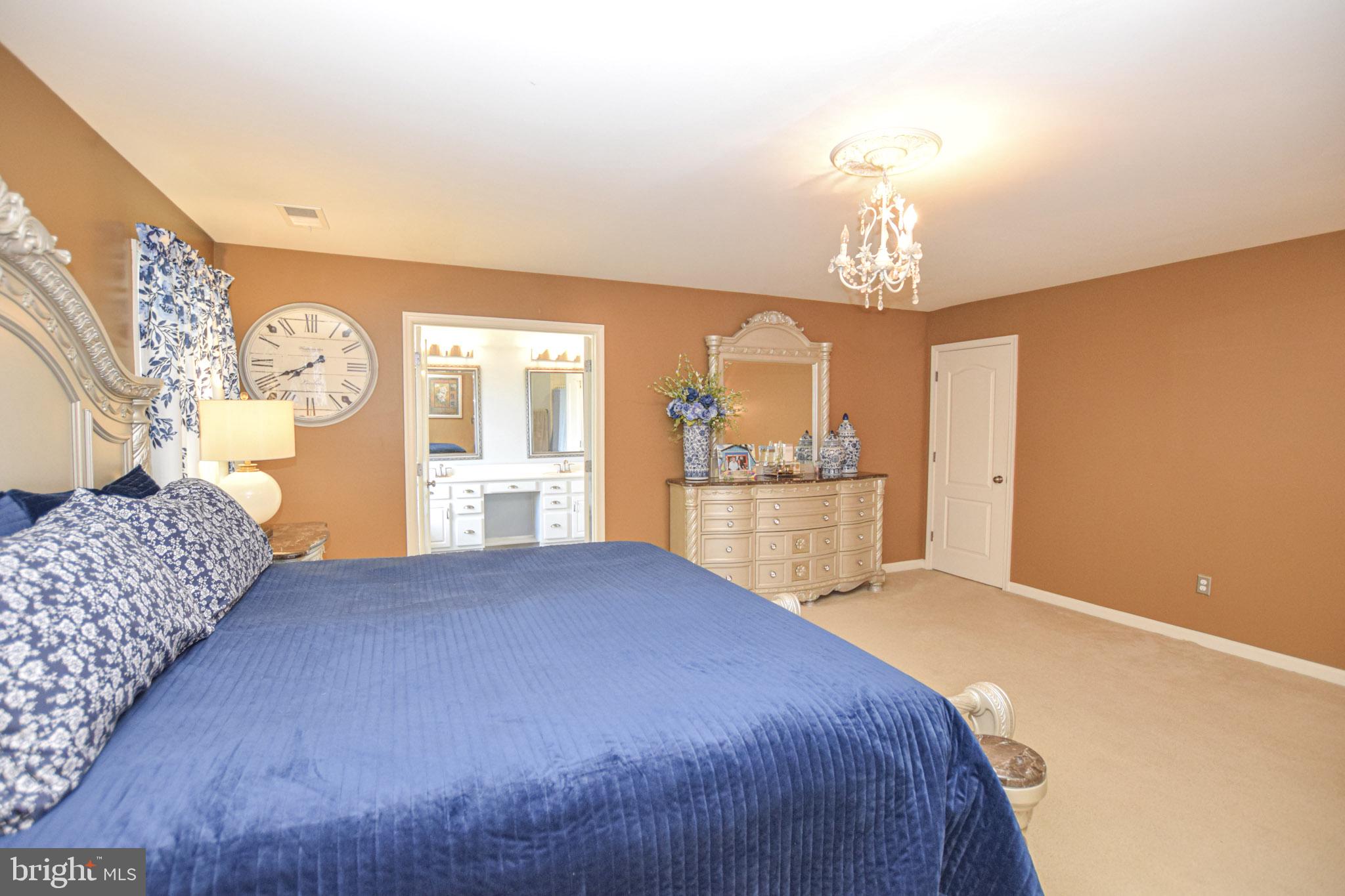 ARCHERS ROCK - Residential