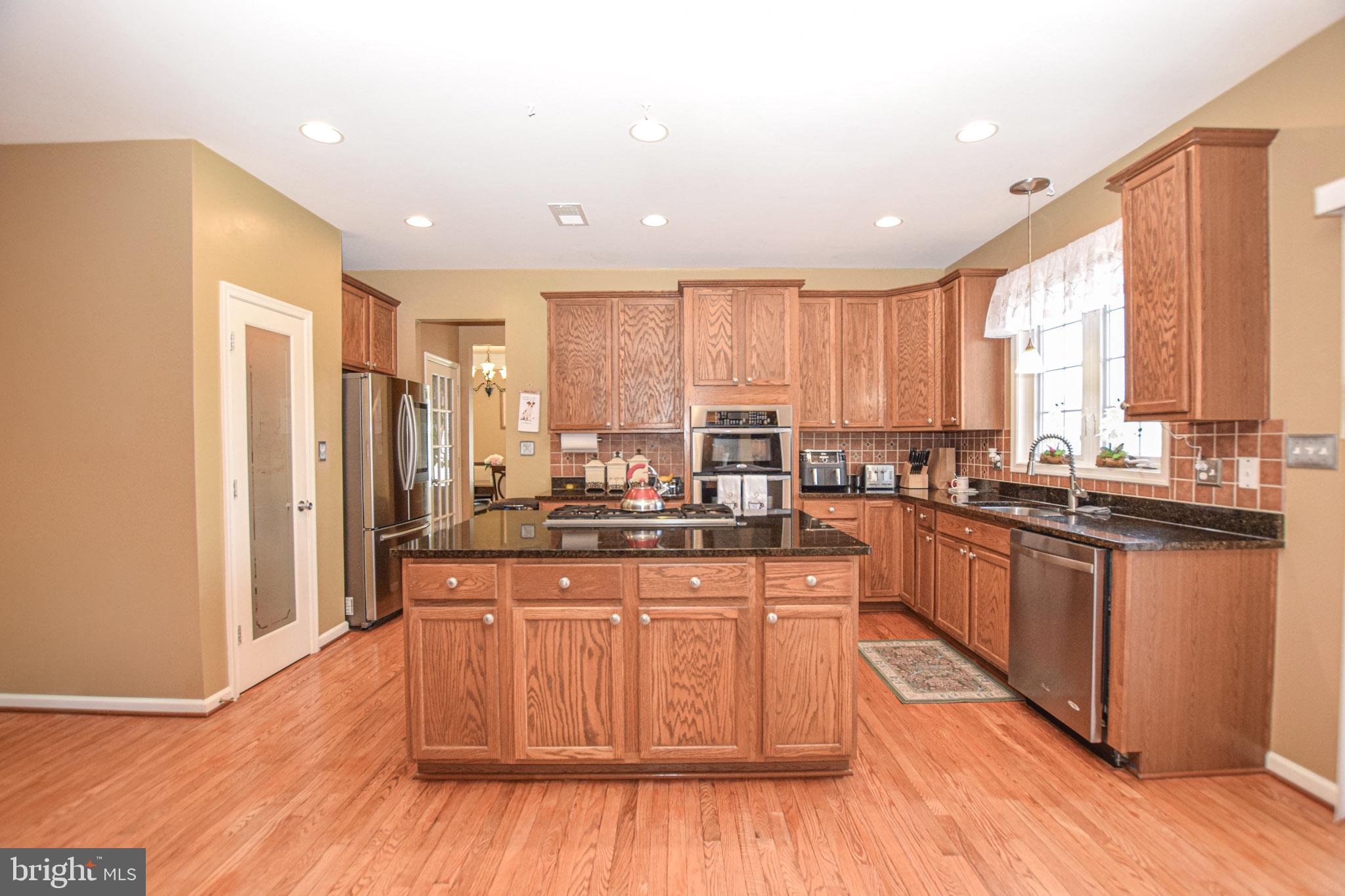 ARCHERS ROCK - Residential