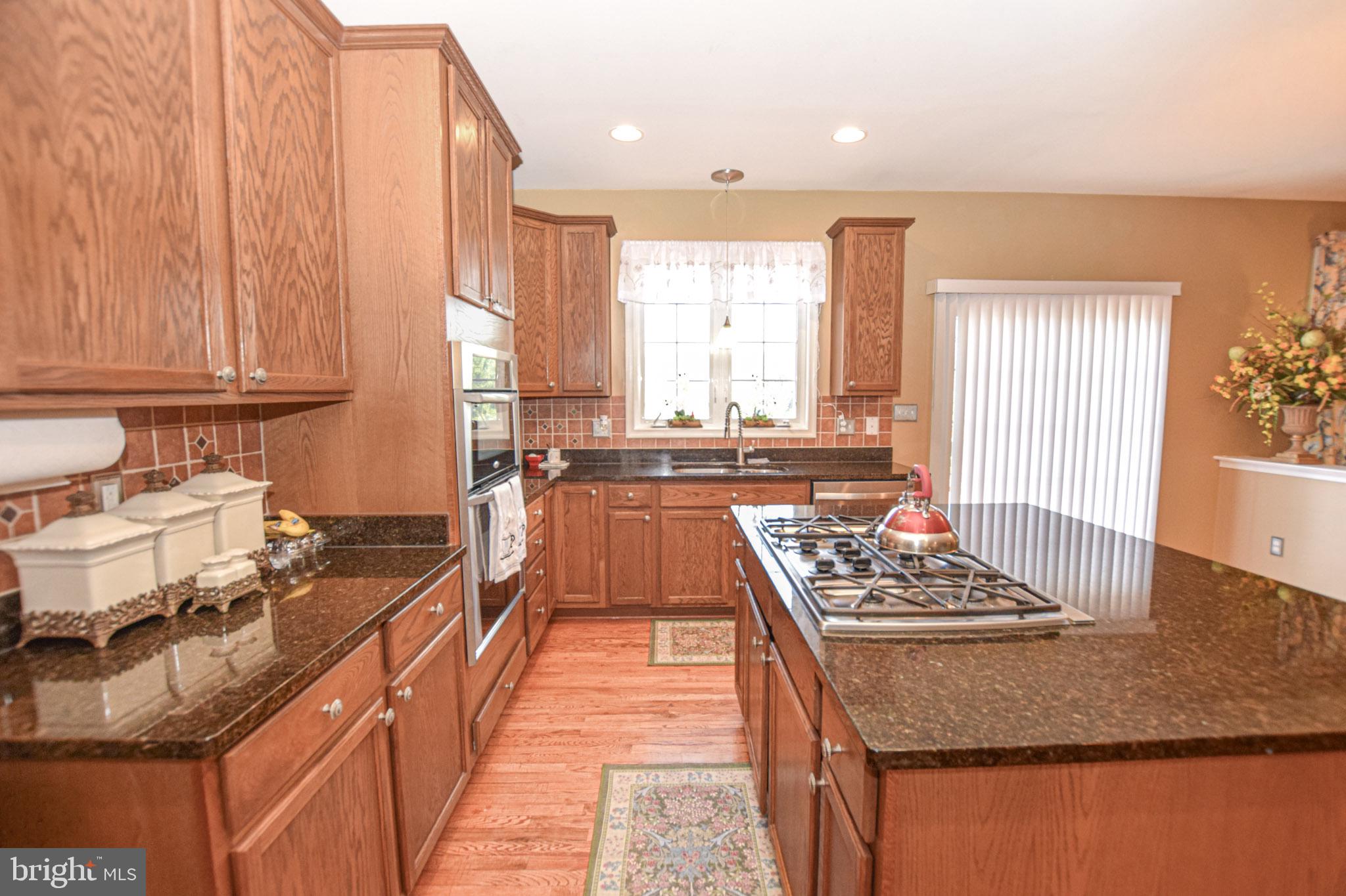 ARCHERS ROCK - Residential