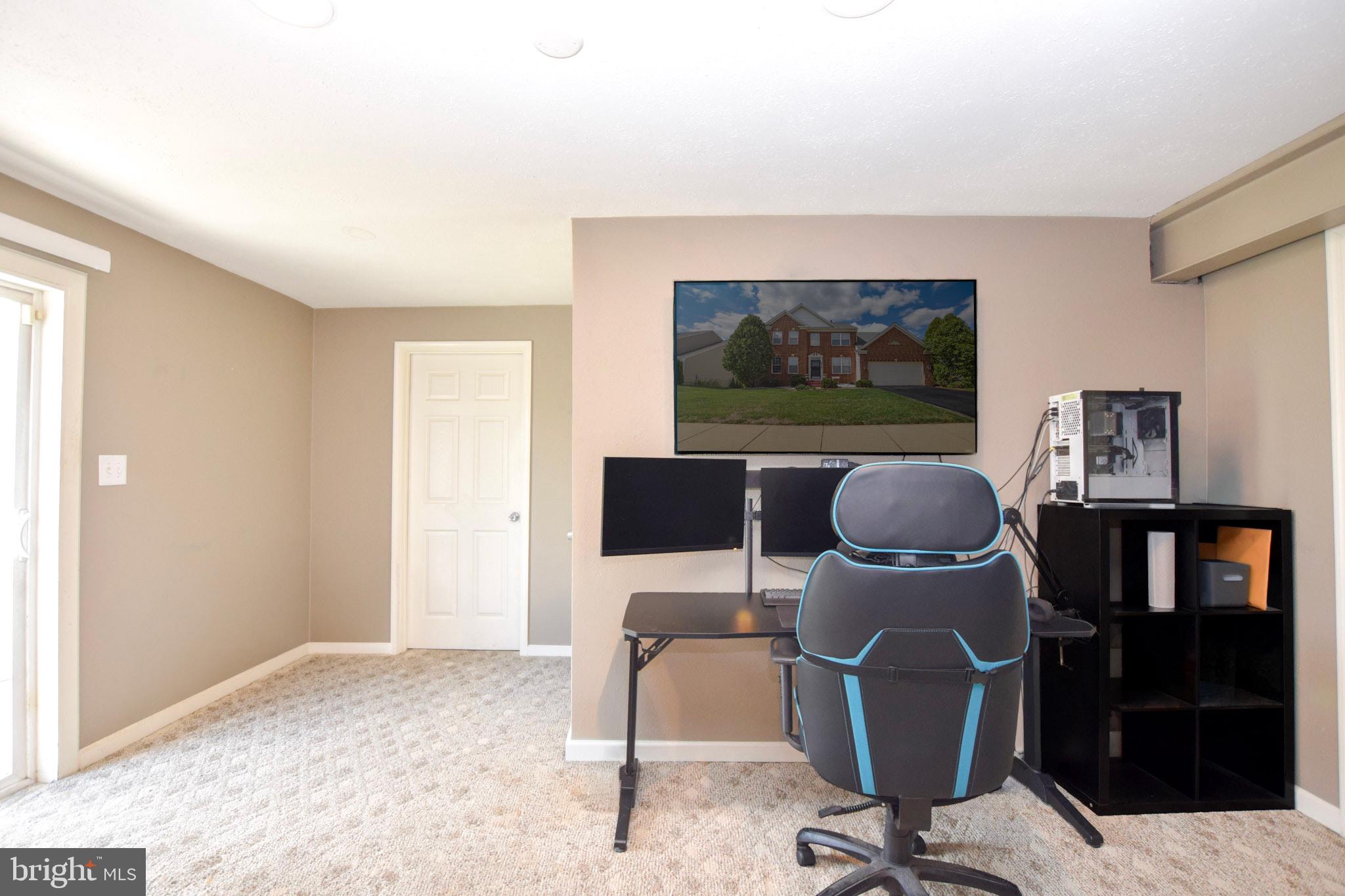 ARCHERS ROCK - Residential