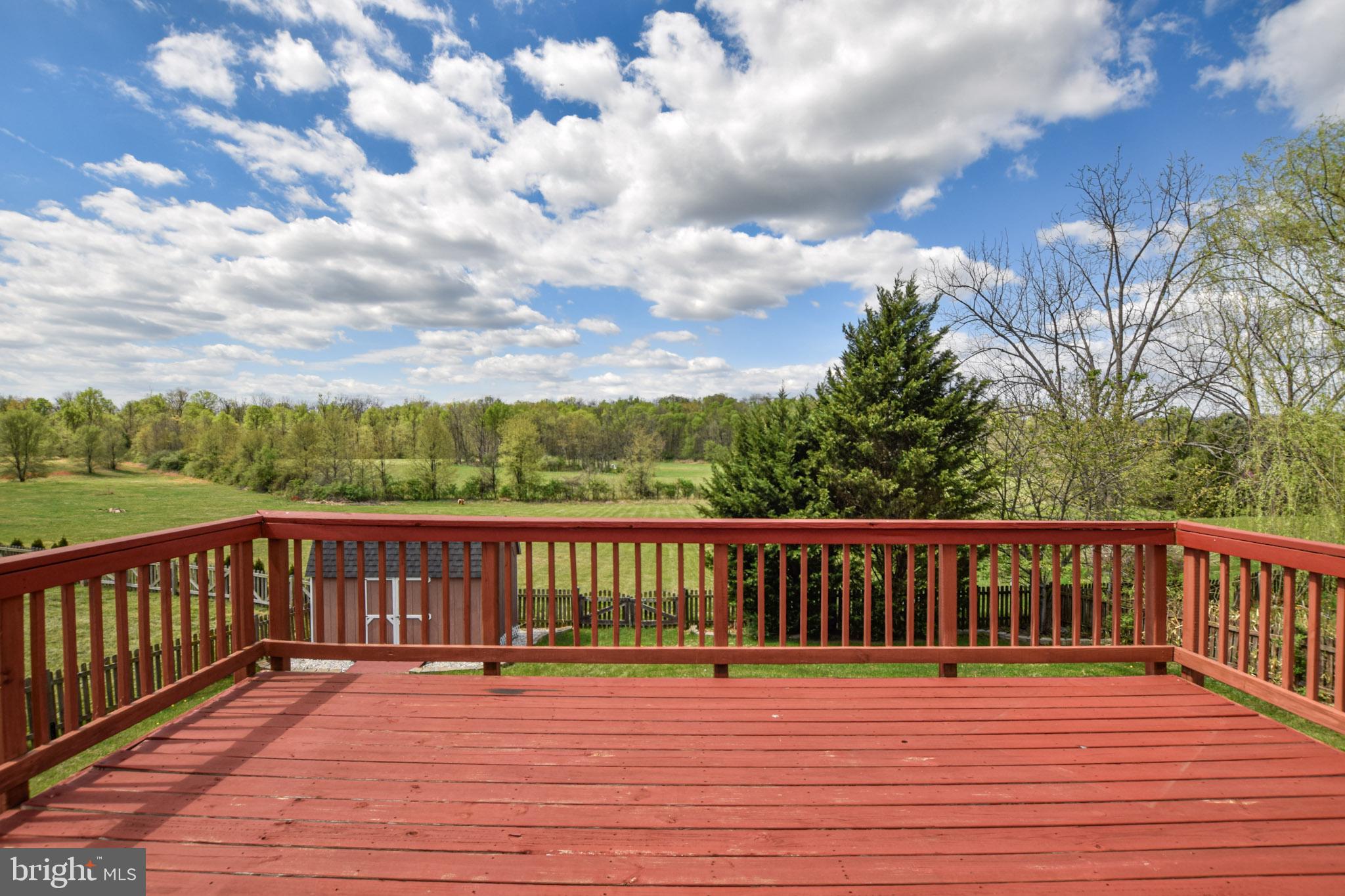 ARCHERS ROCK - Residential