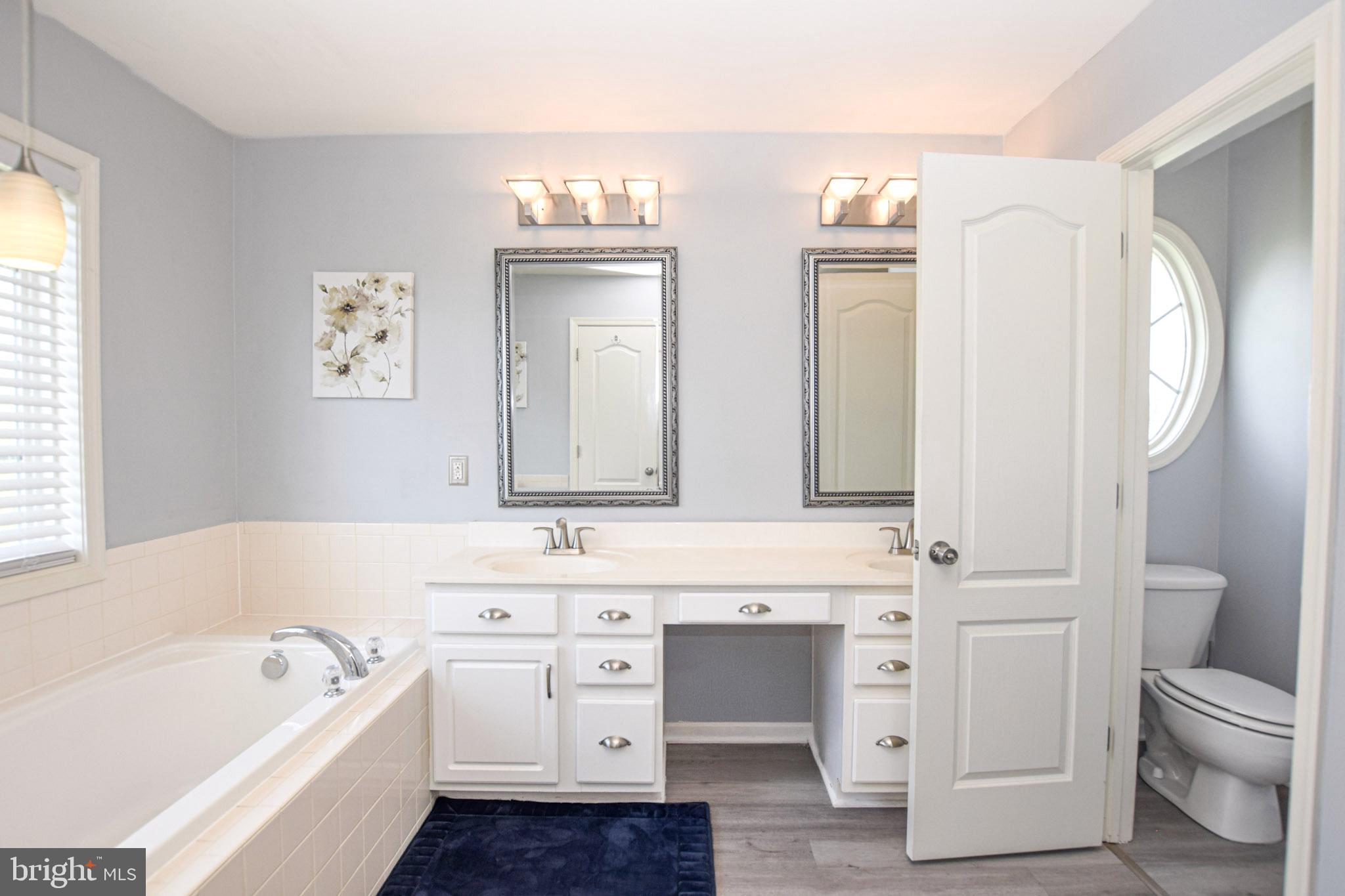 ARCHERS ROCK - Residential