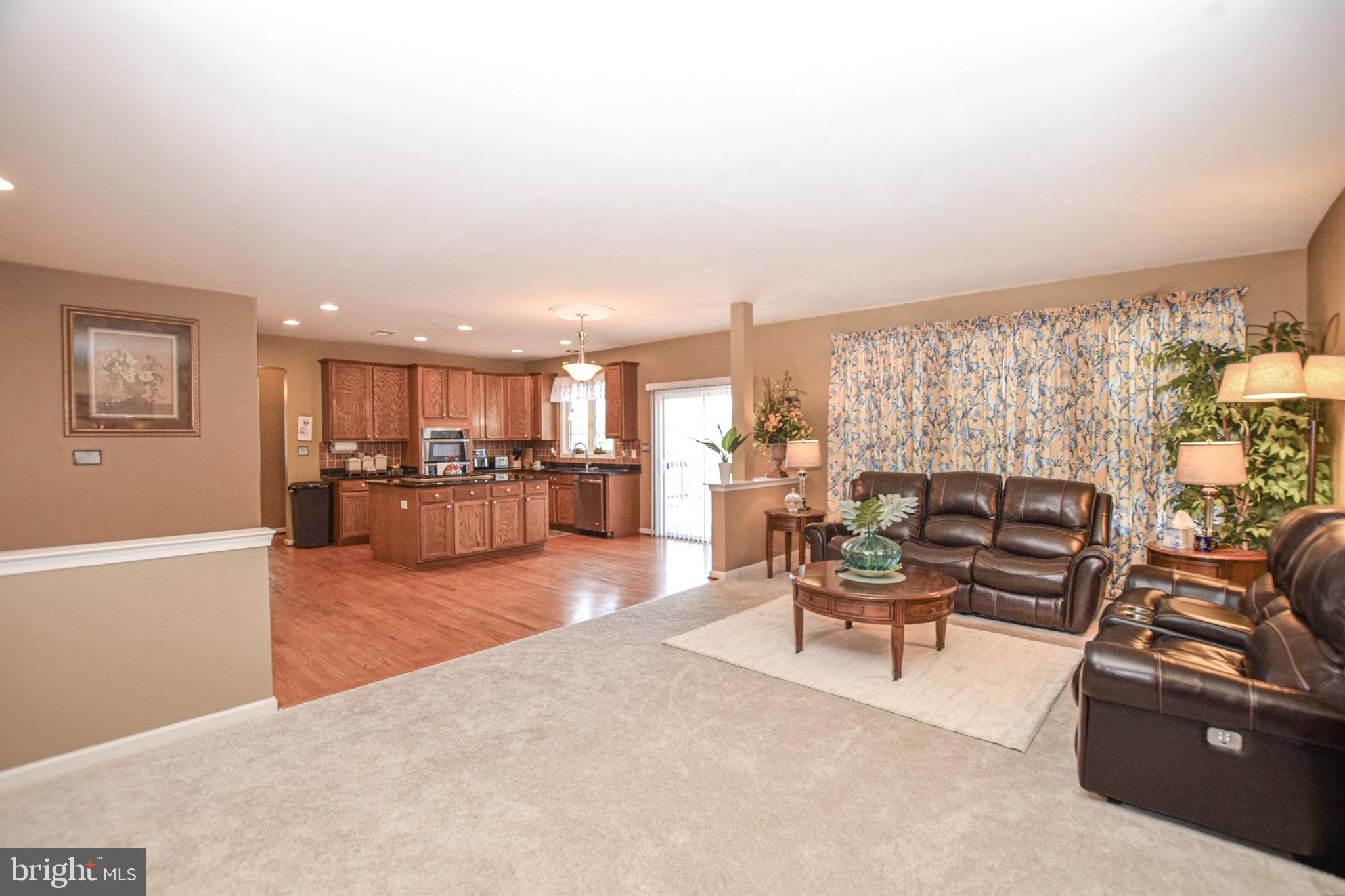 ARCHERS ROCK - Residential