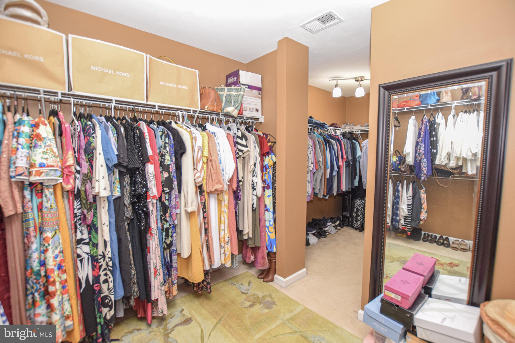 ARCHERS ROCK - Residential