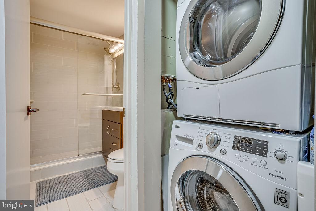 THE ARLINGTON - Residential Lease