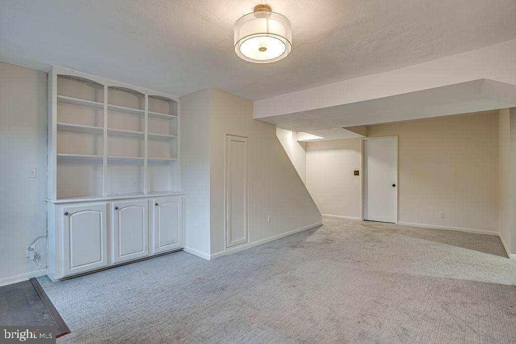 THE ARLINGTON - Residential Lease