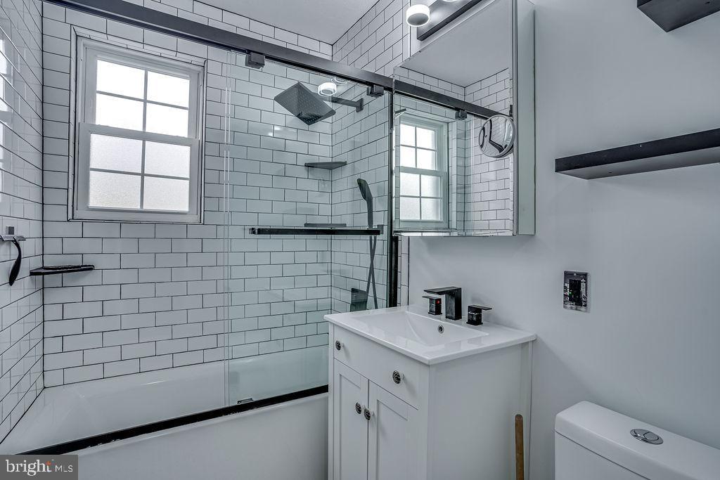 THE ARLINGTON - Residential Lease