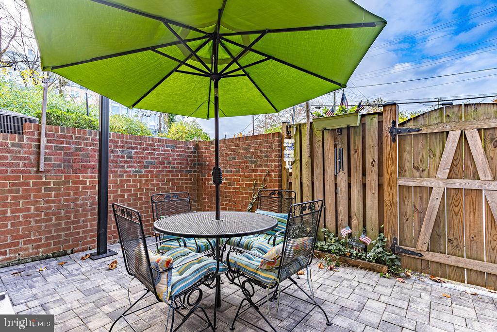 THE ARLINGTON - Residential Lease