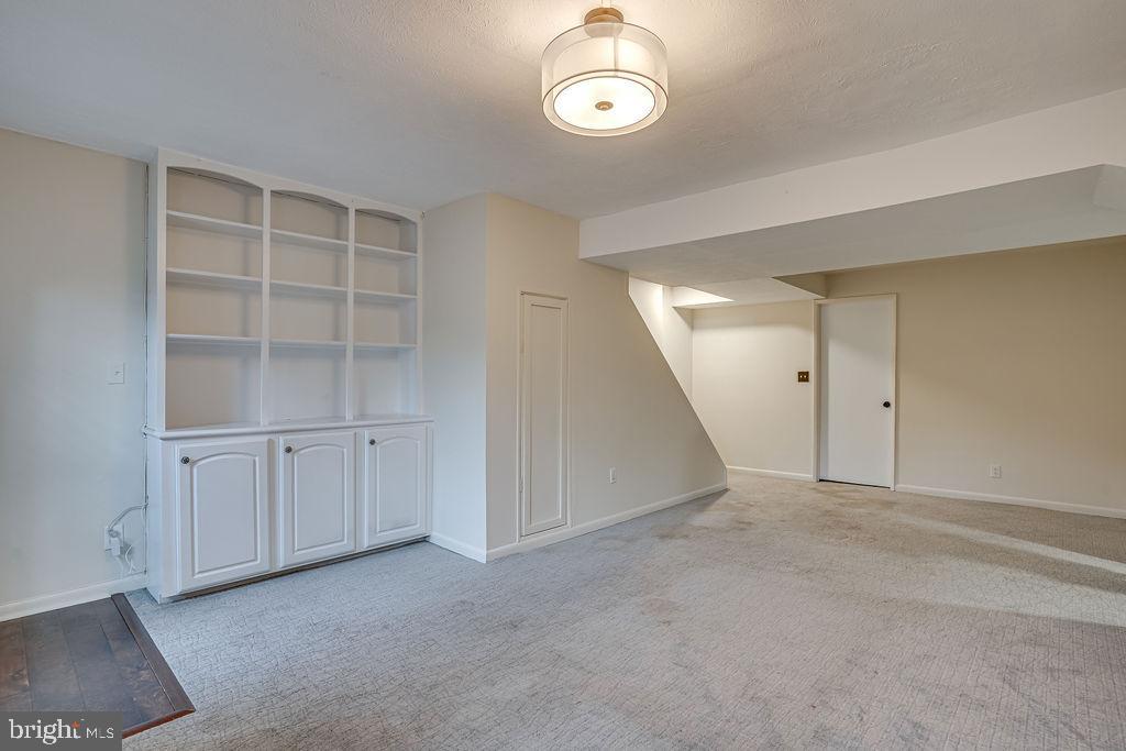 THE ARLINGTON - Residential Lease