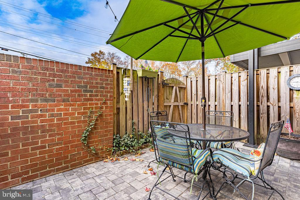 THE ARLINGTON - Residential Lease