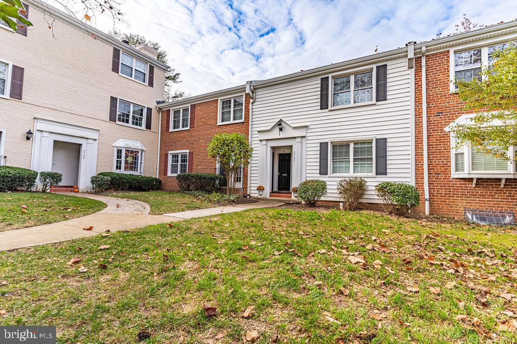 THE ARLINGTON - Residential Lease