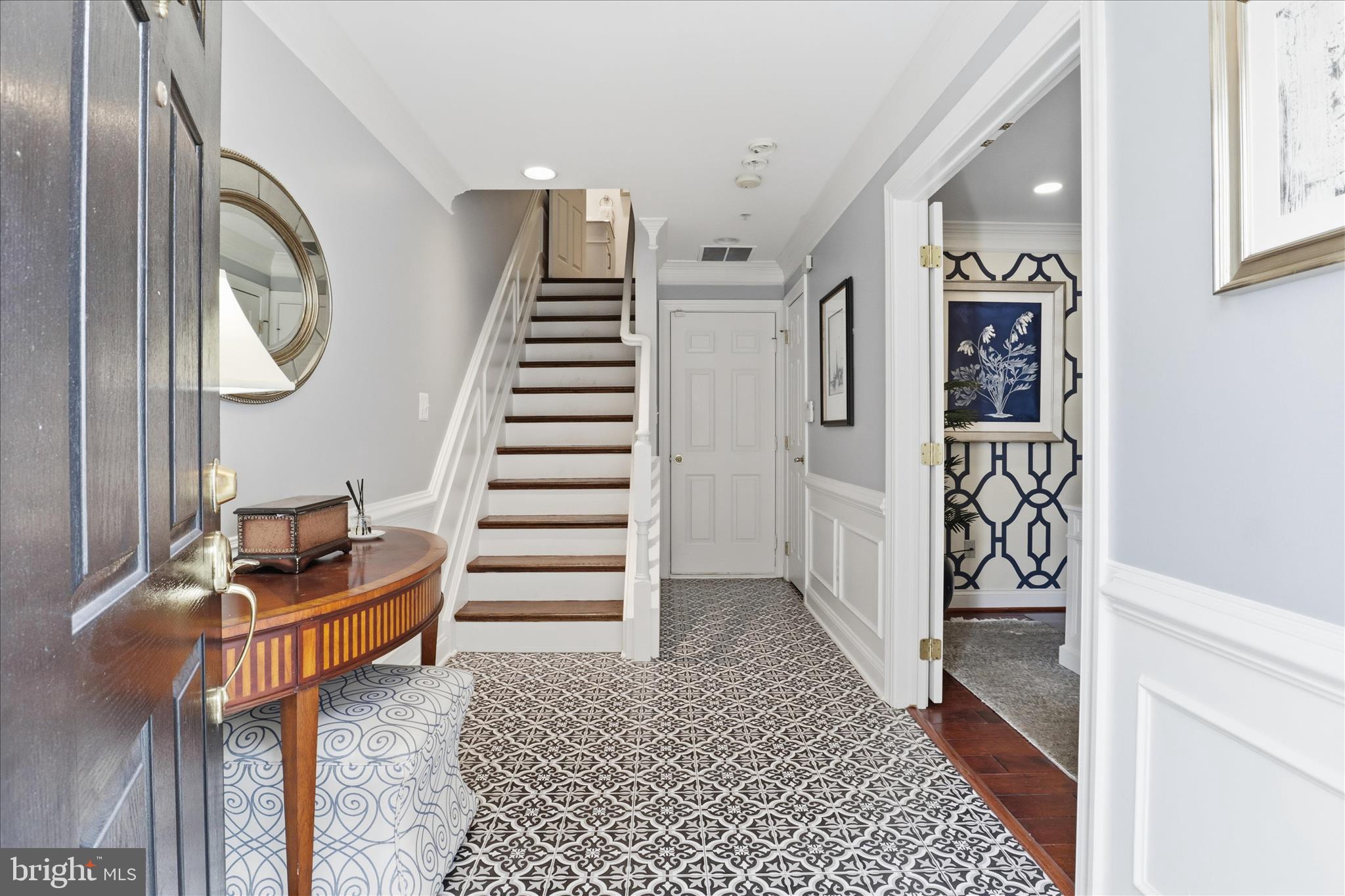 308 S FAYETTE STREET