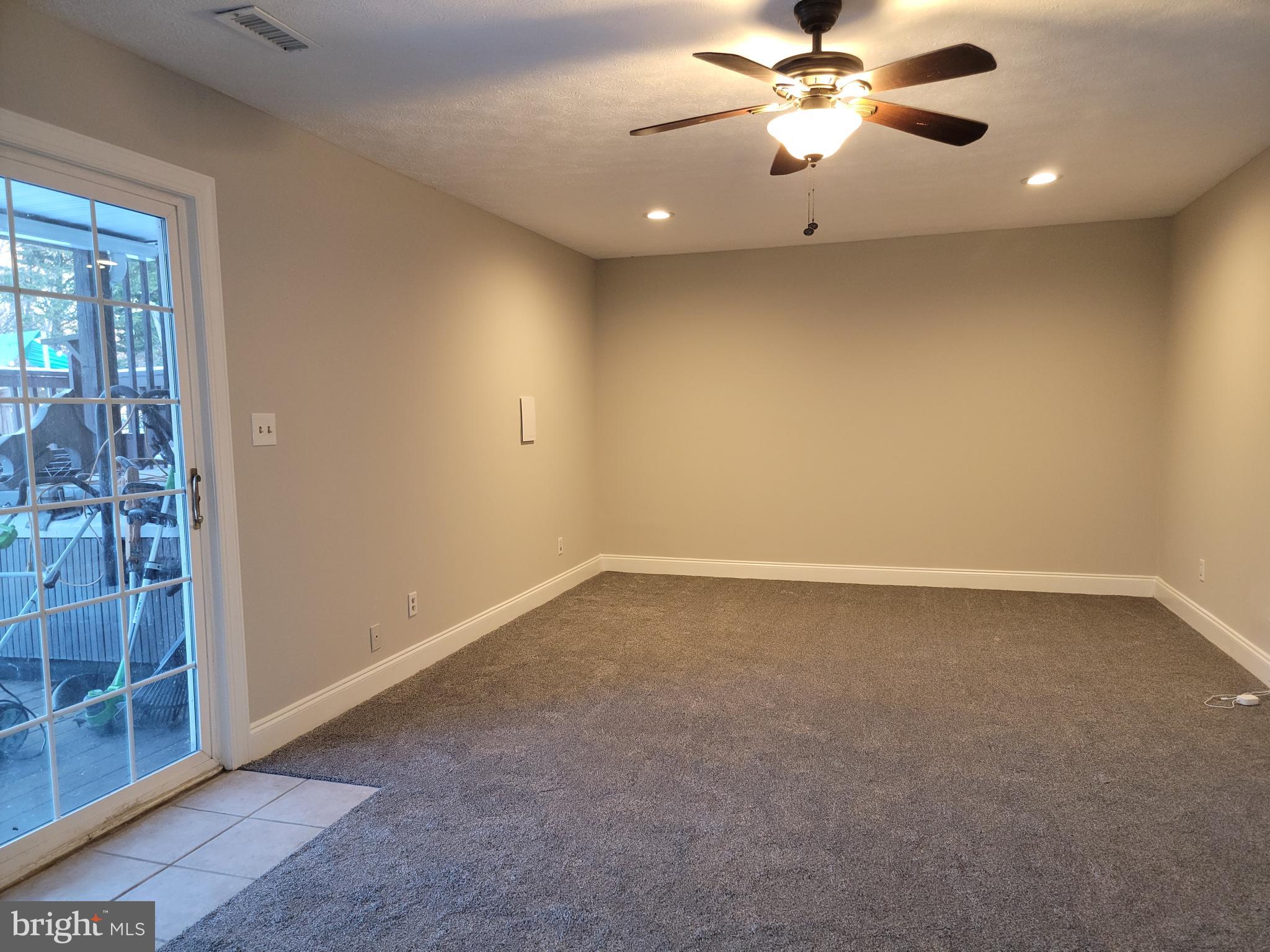 FOXBOROUGH FARMS - Residential