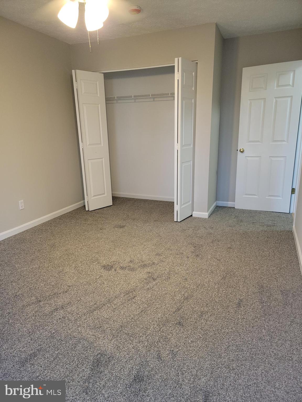 FOXBOROUGH FARMS - Residential