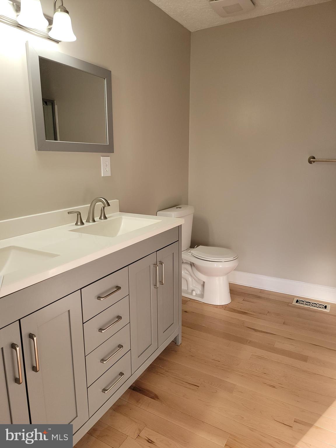 FOXBOROUGH FARMS - Residential