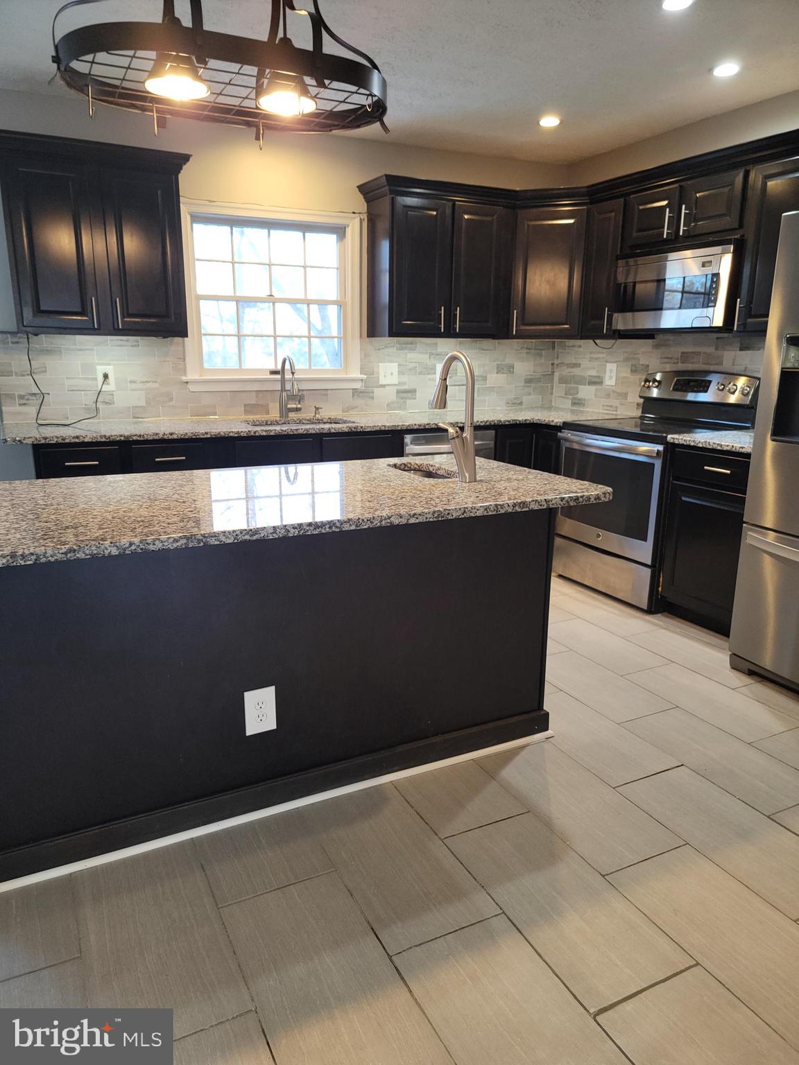 FOXBOROUGH FARMS - Residential