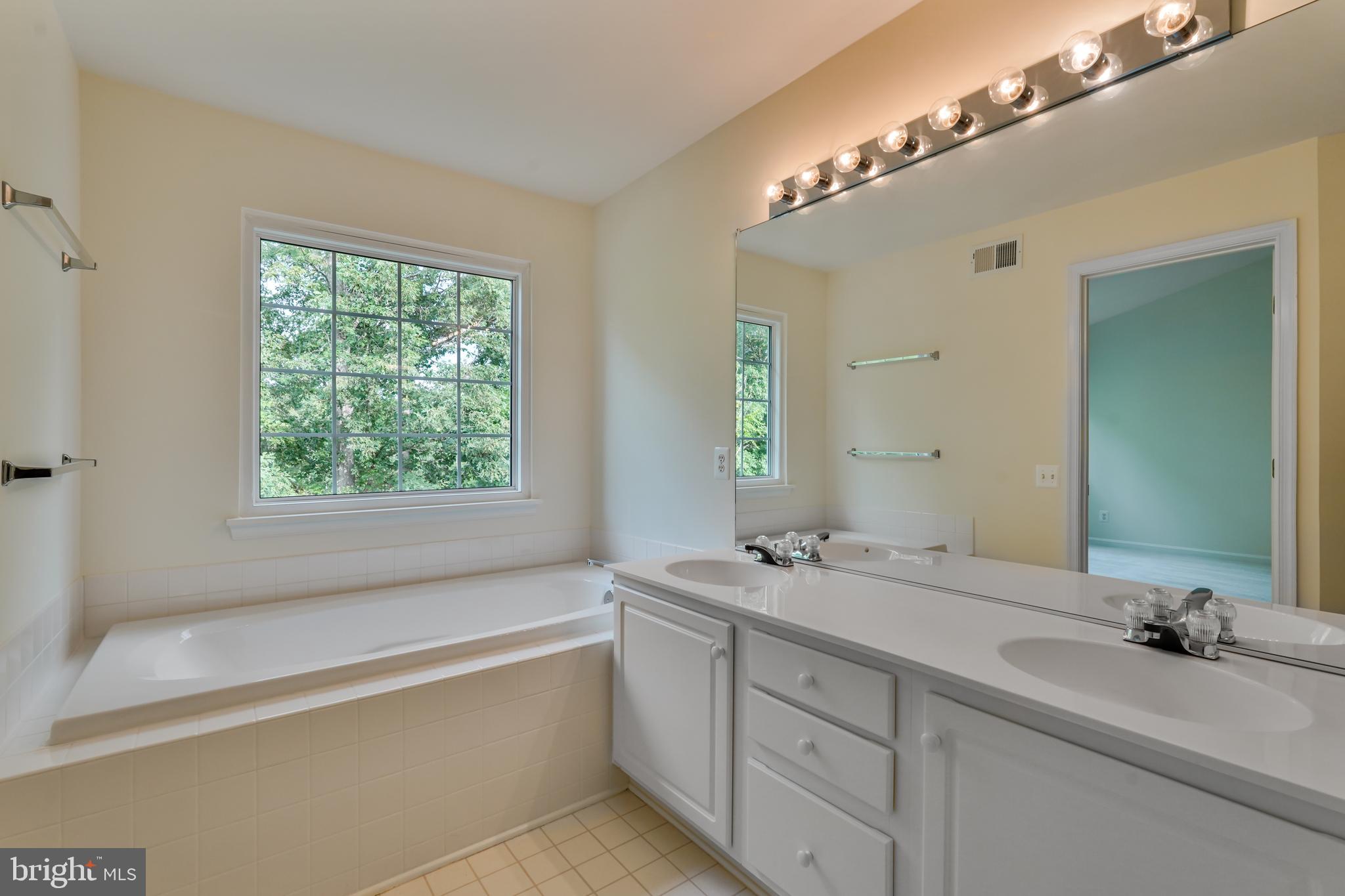 RIDGELEIGH - Residential Lease