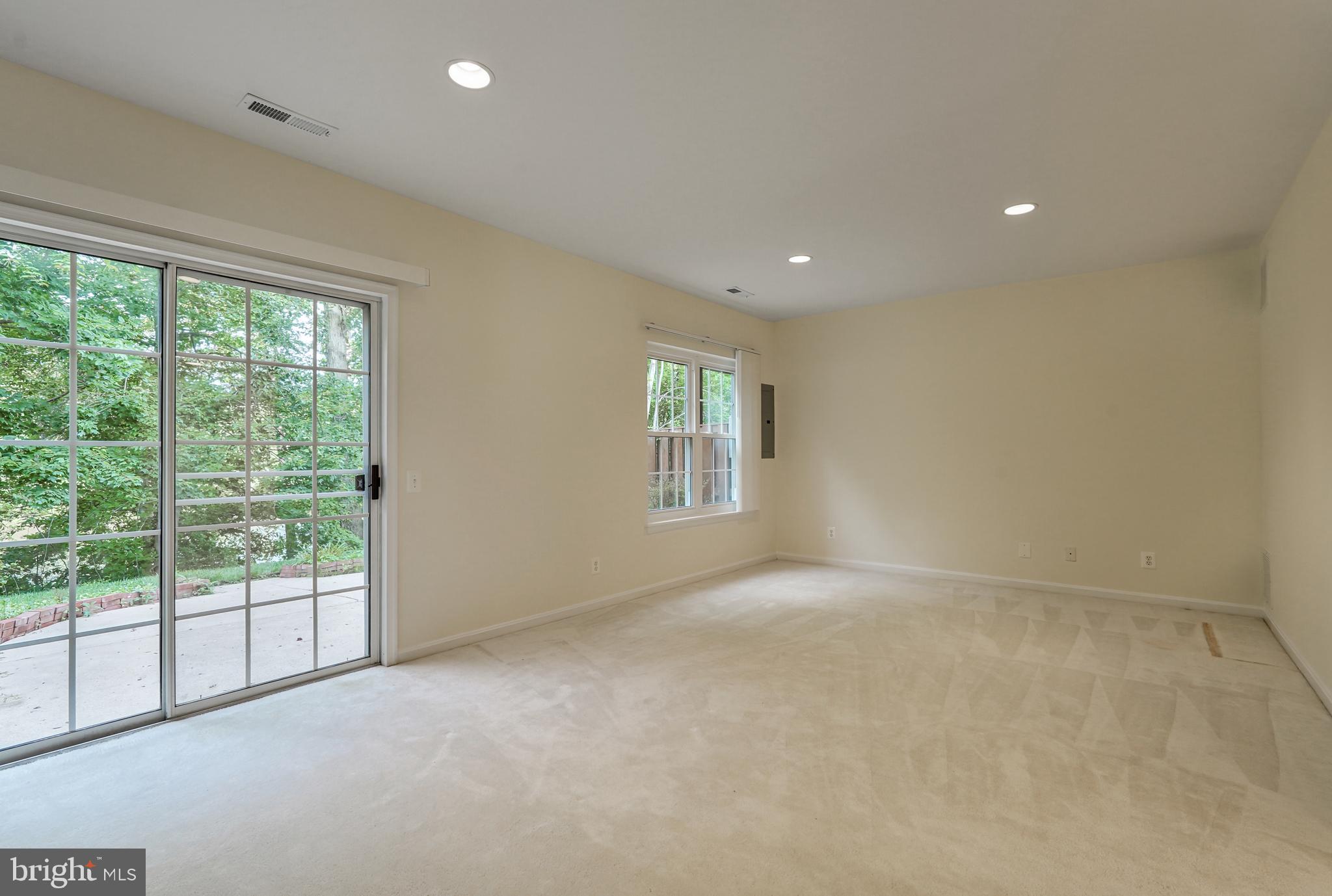 RIDGELEIGH - Residential Lease