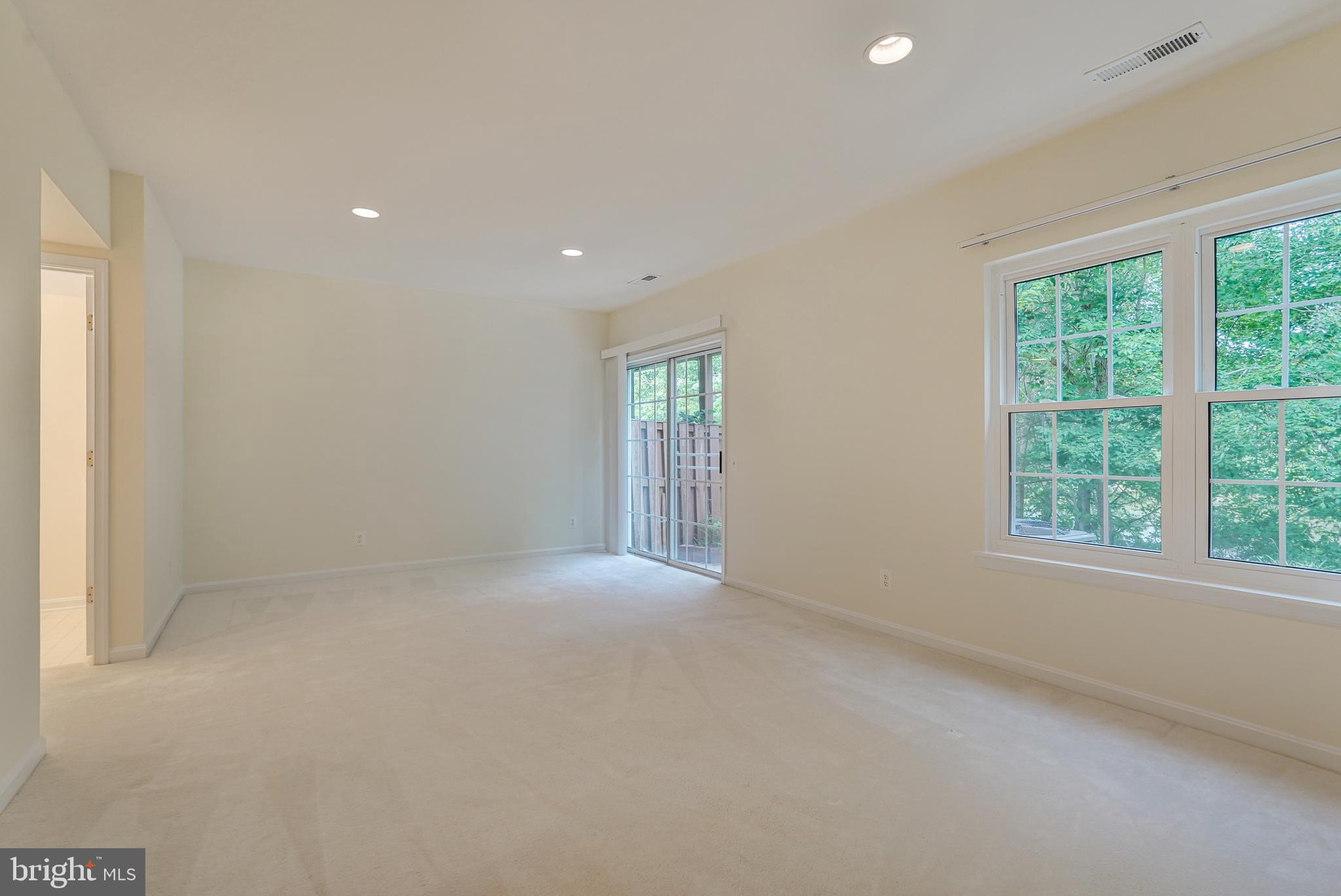 RIDGELEIGH - Residential Lease