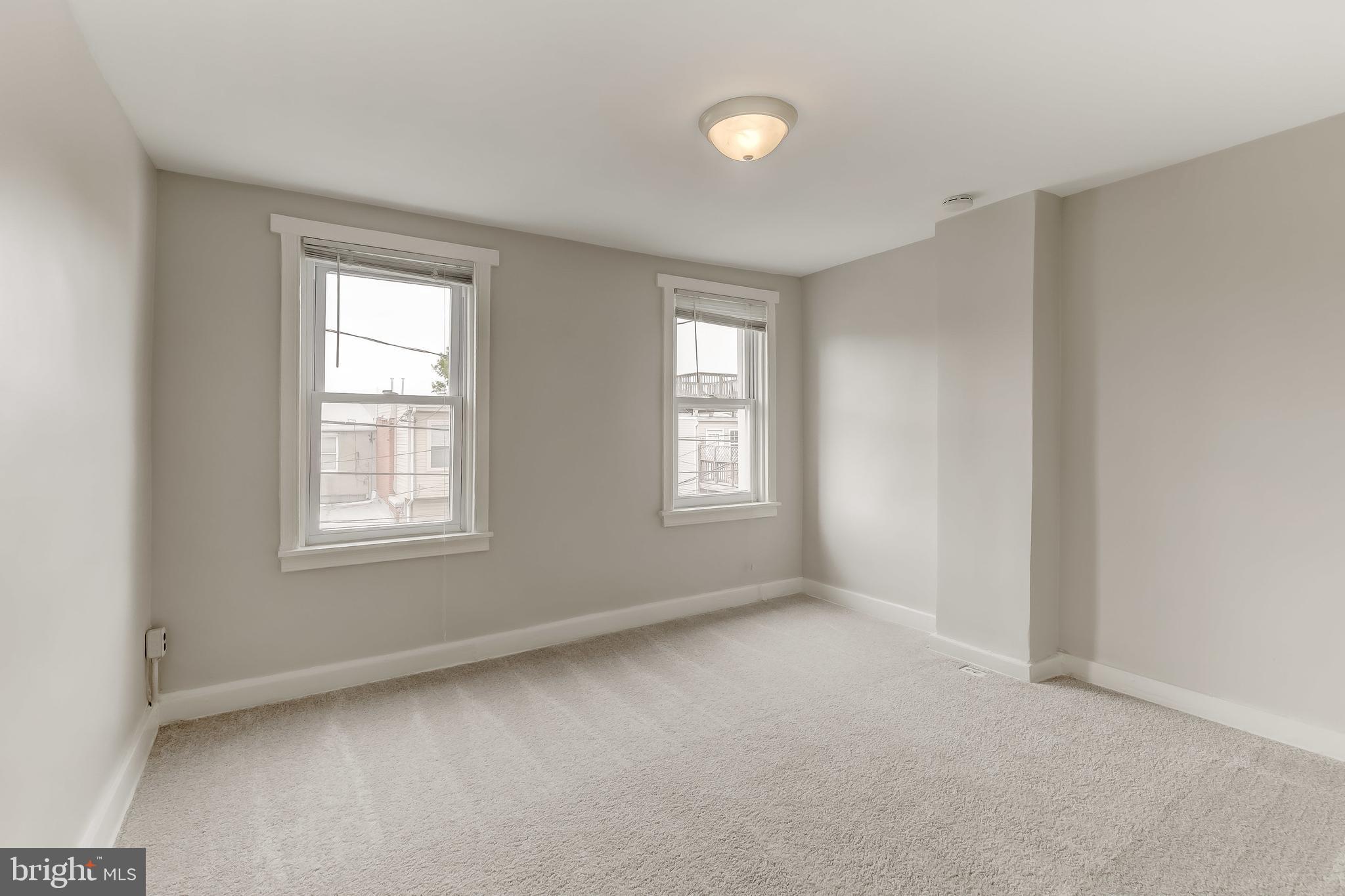 LOCUST POINT - Residential