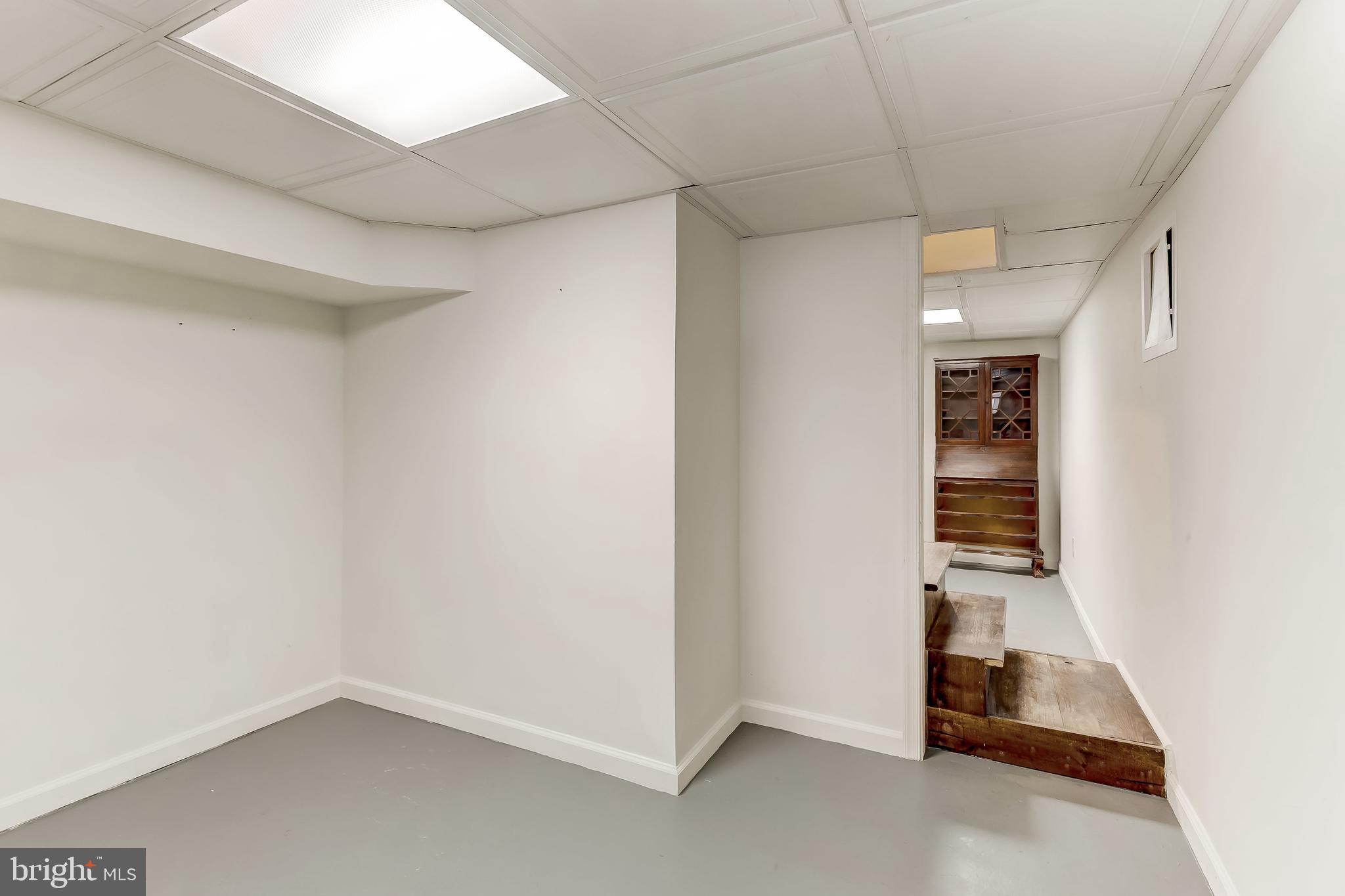 LOCUST POINT - Residential