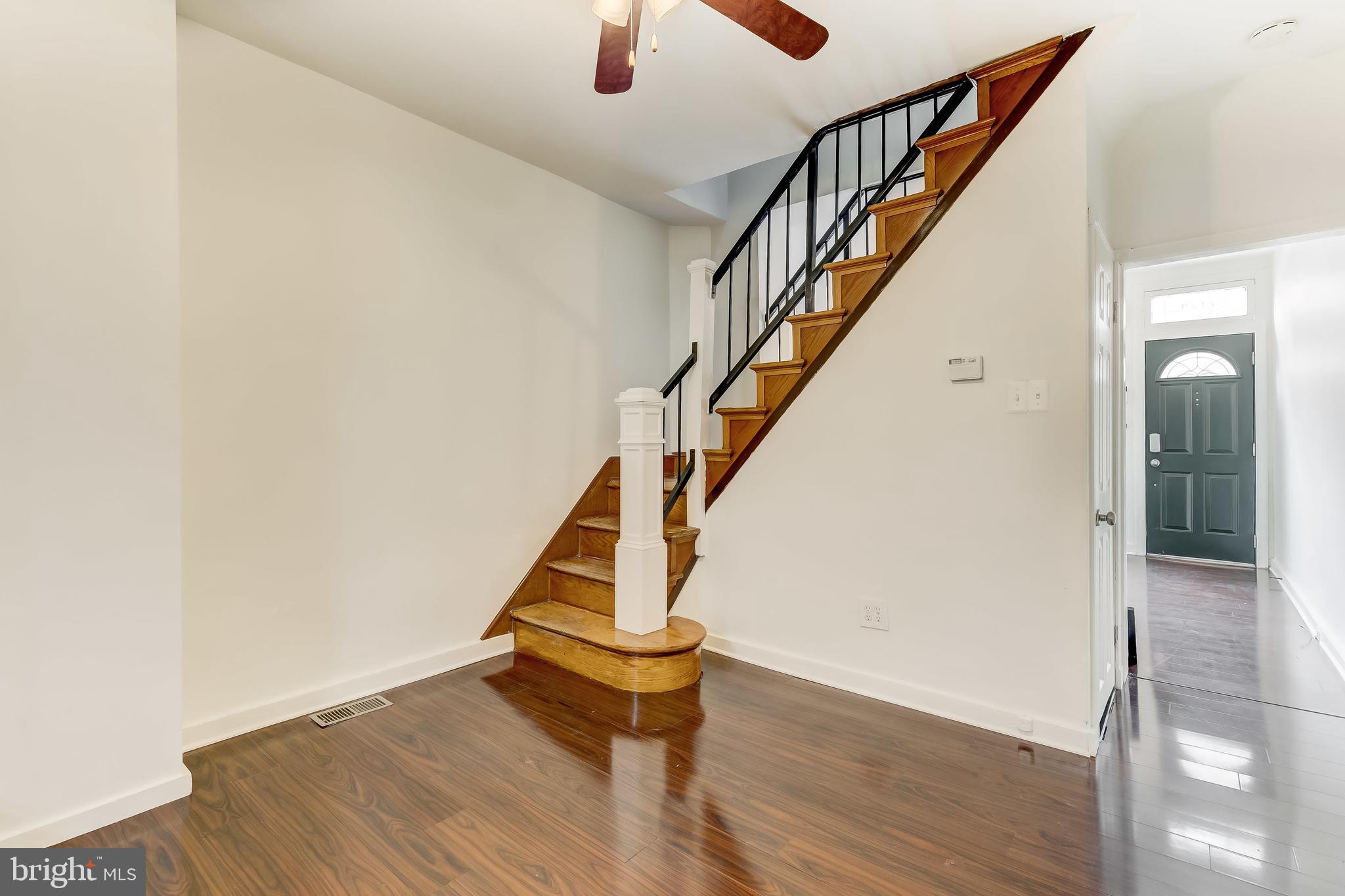 LOCUST POINT - Residential