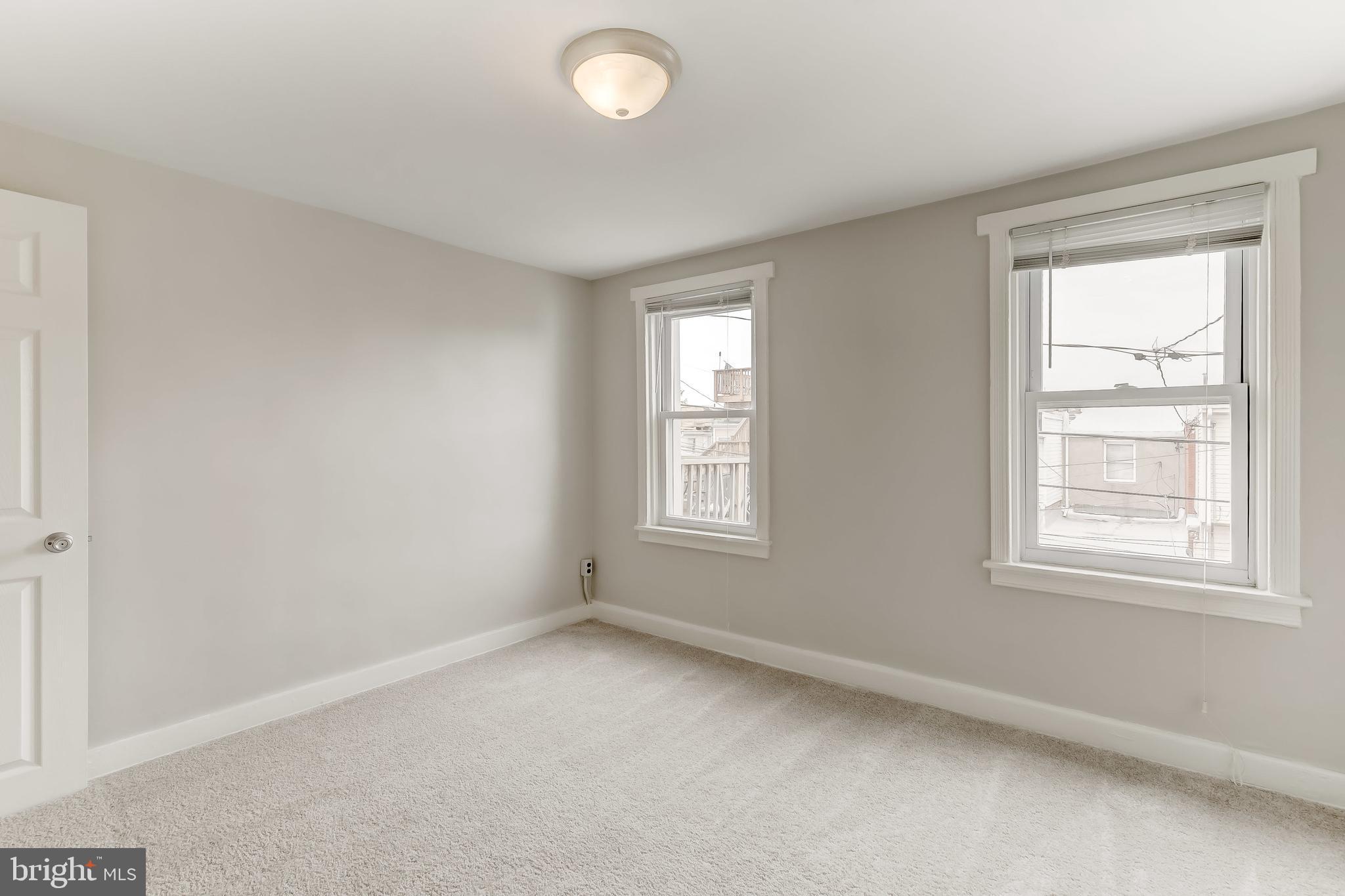 LOCUST POINT - Residential