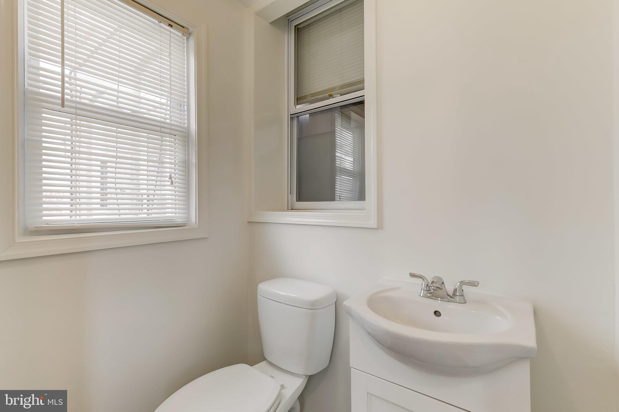 LOCUST POINT - Residential