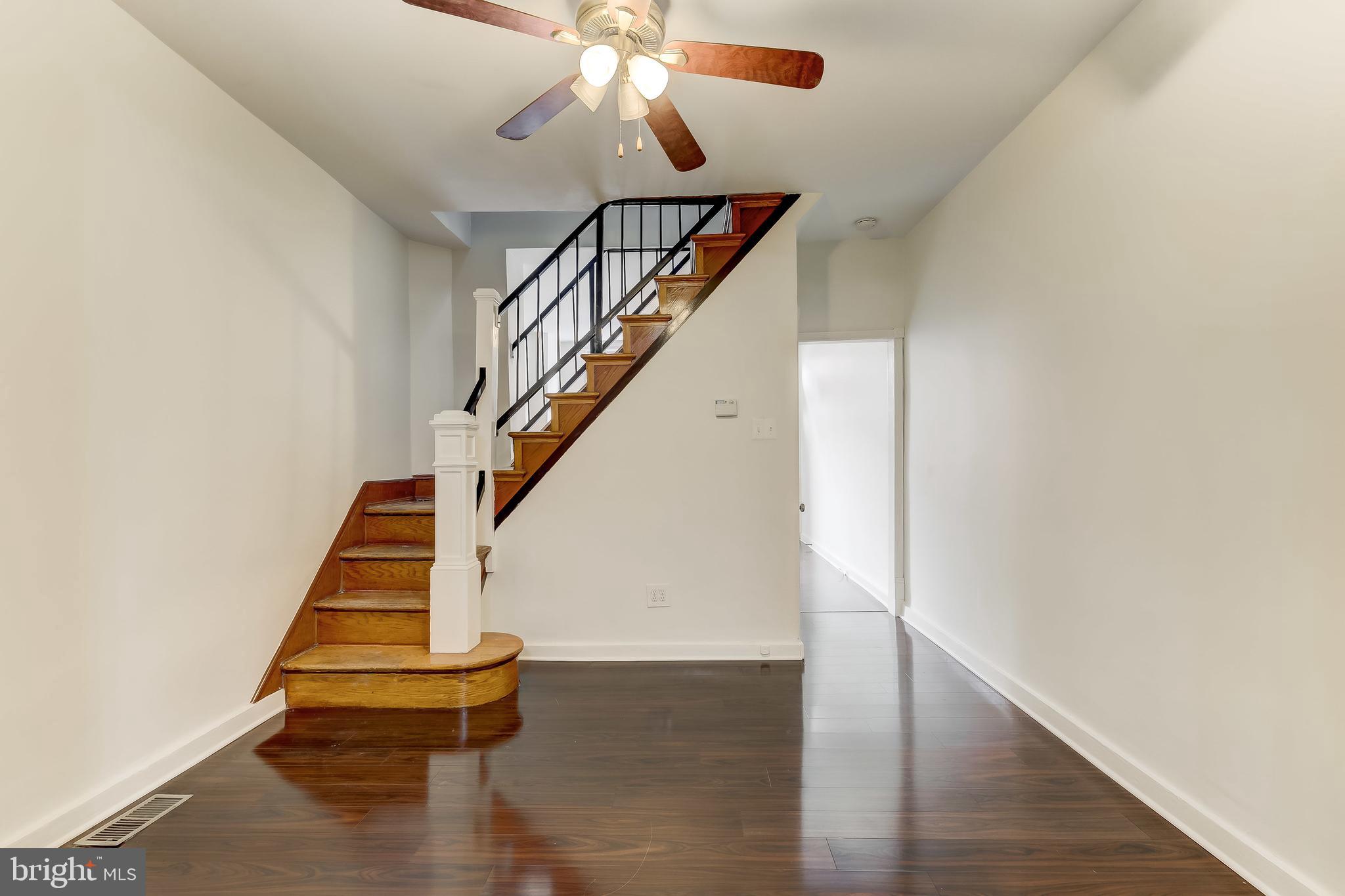 LOCUST POINT - Residential