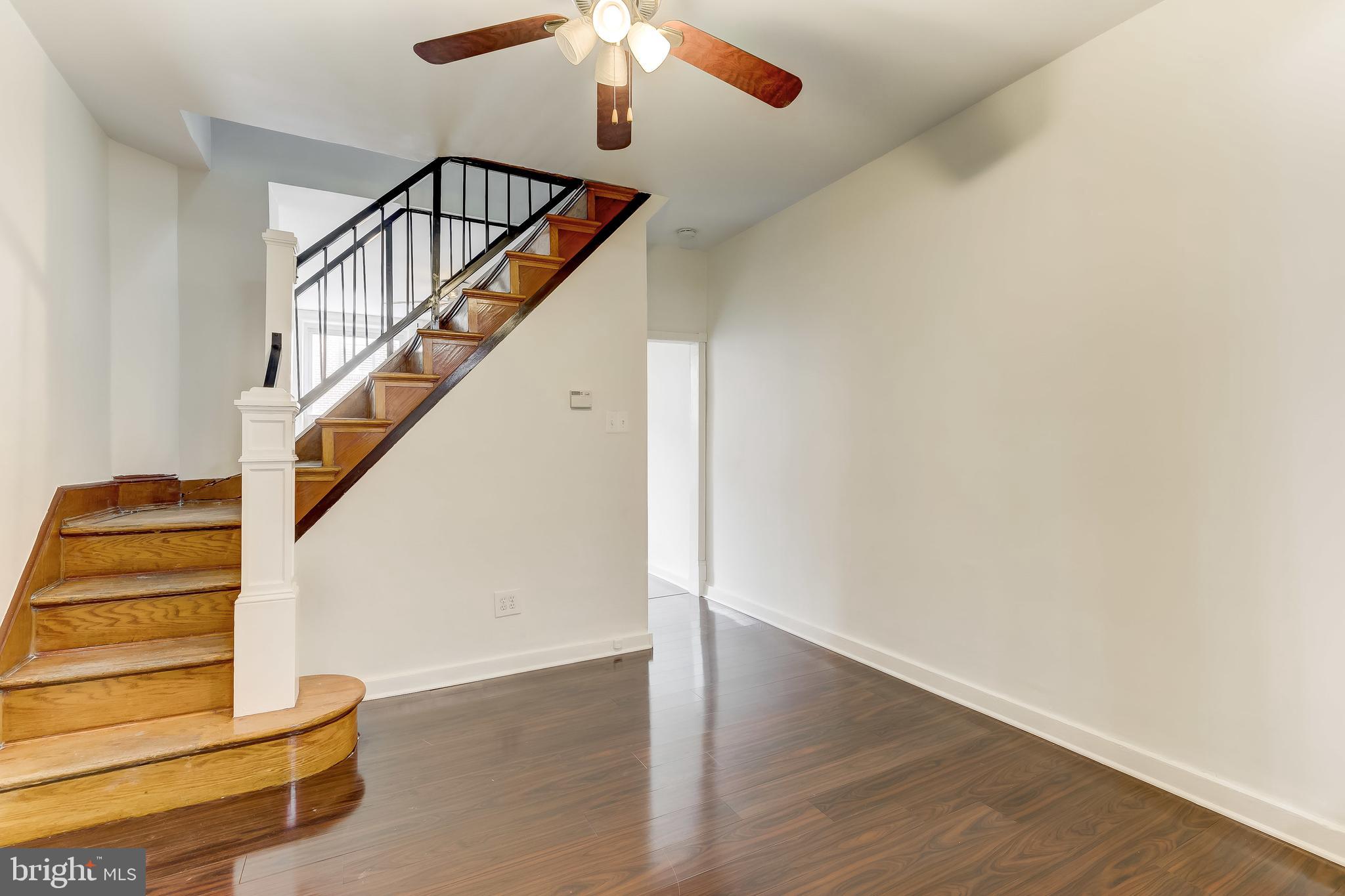 LOCUST POINT - Residential